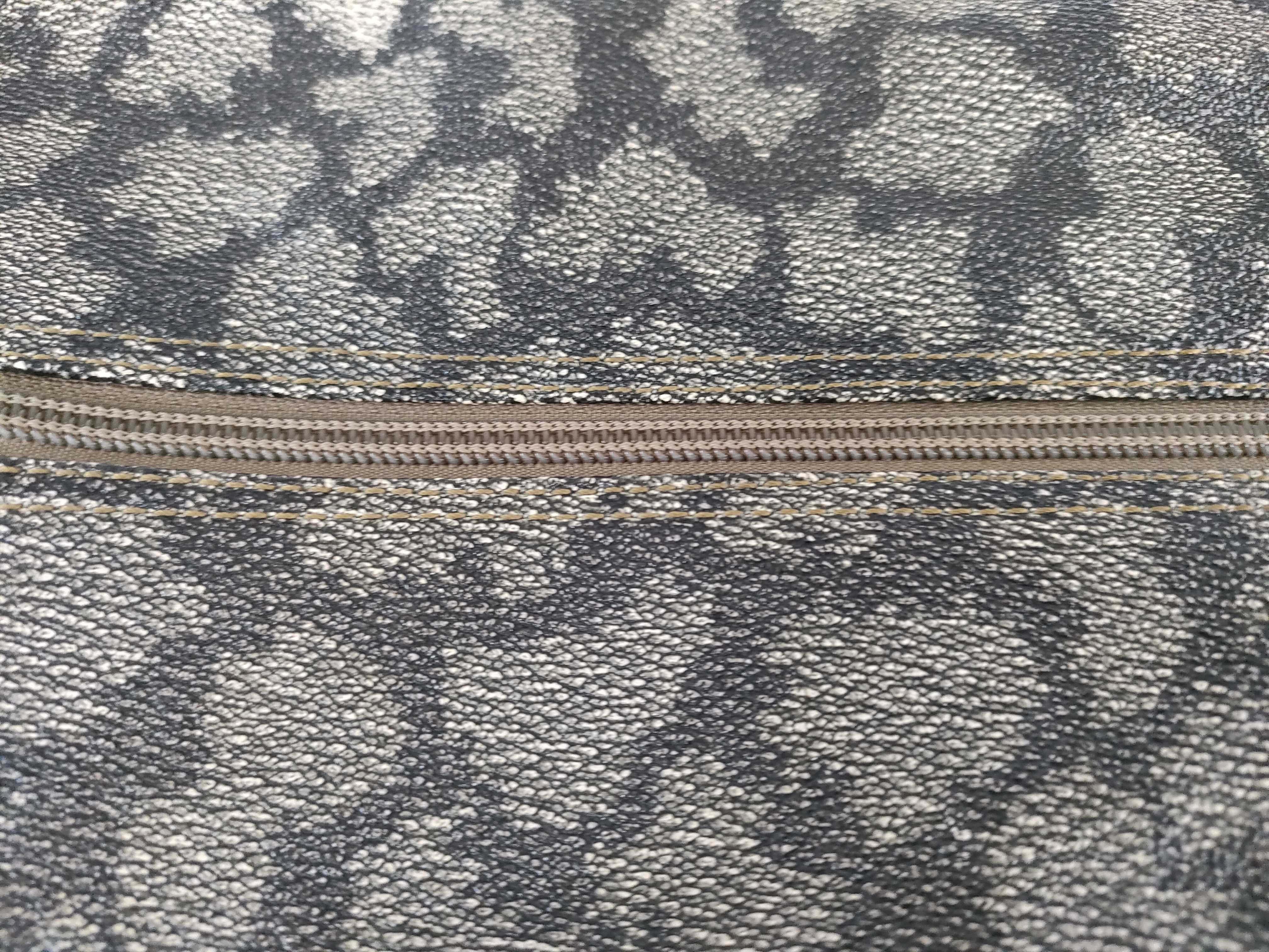 Giraffe Boston Bag — view 8