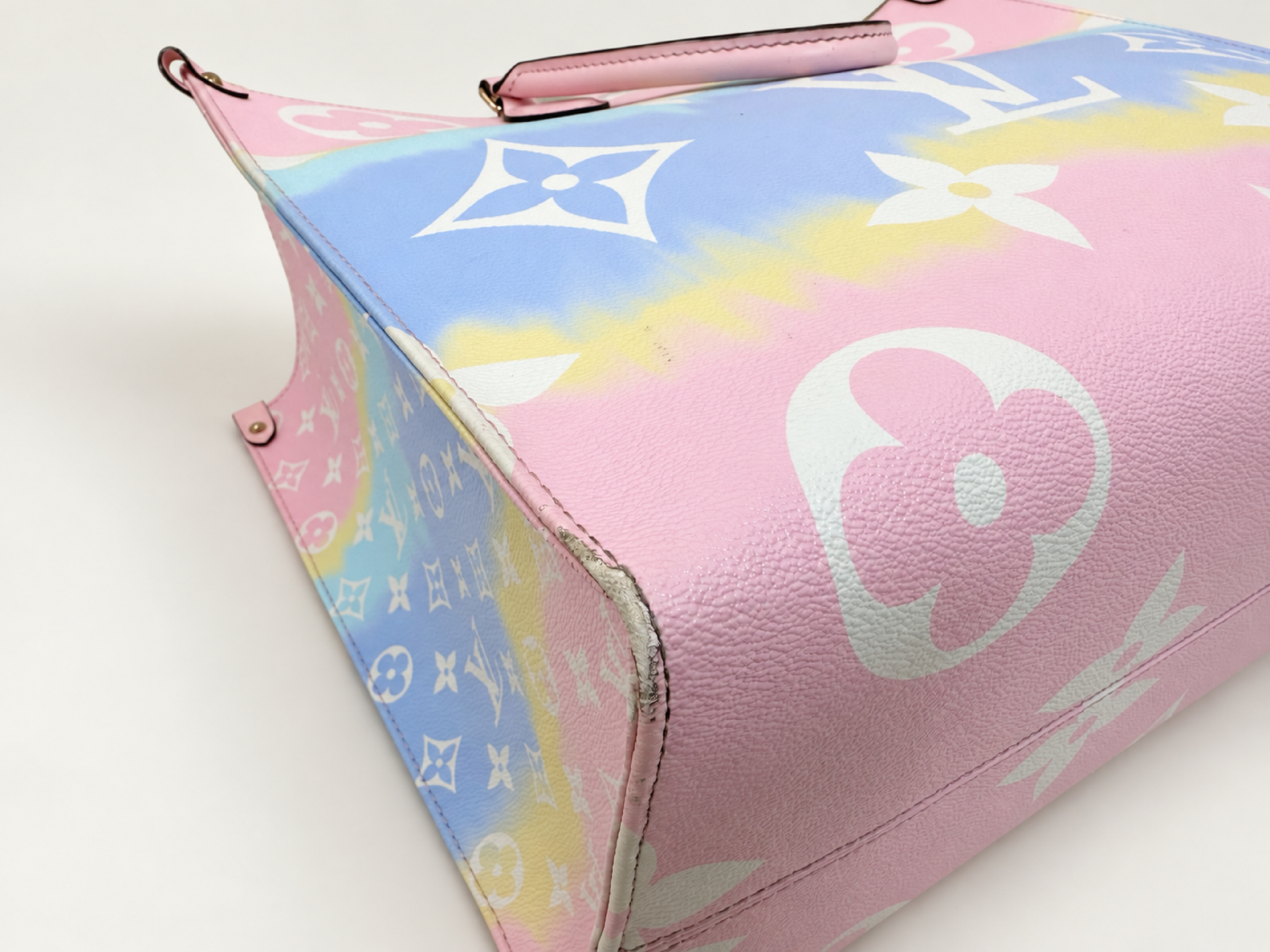 OnTheGo GM 2-way bag M45119 Pastel Tote Bag — view 6