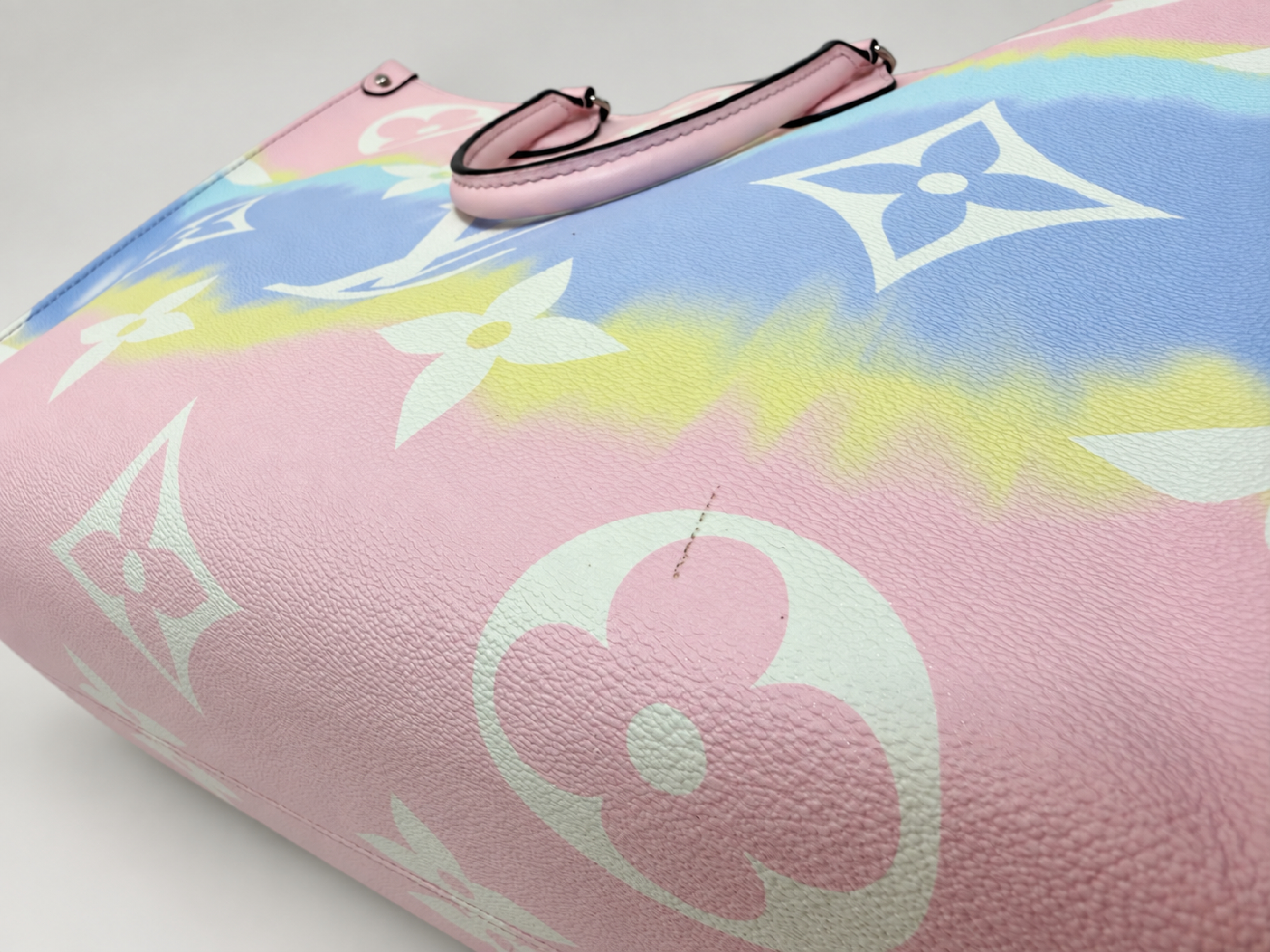 OnTheGo GM 2-way bag M45119 Pastel Tote Bag — view 7