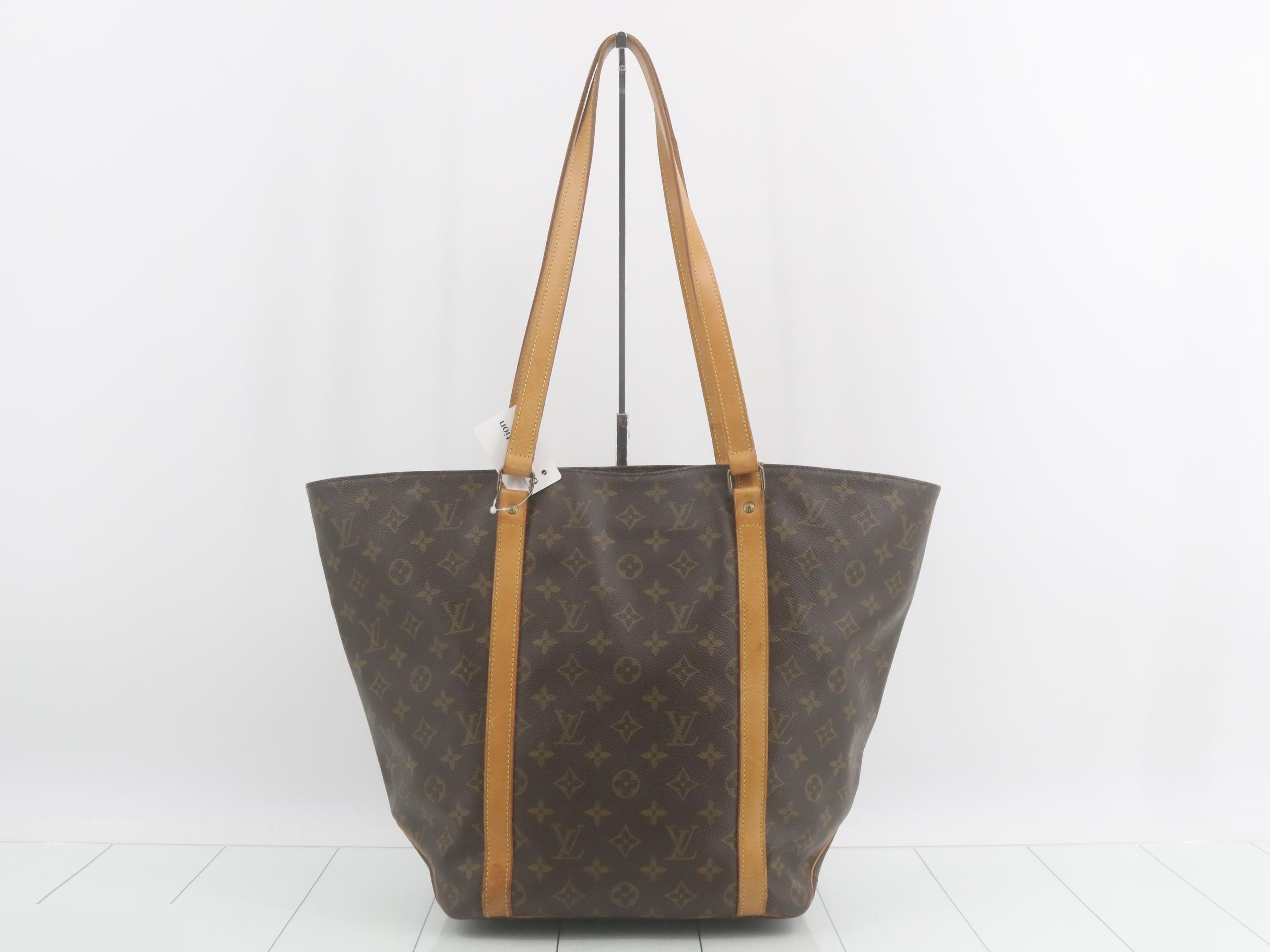 Shopping bag with pouch — view 2