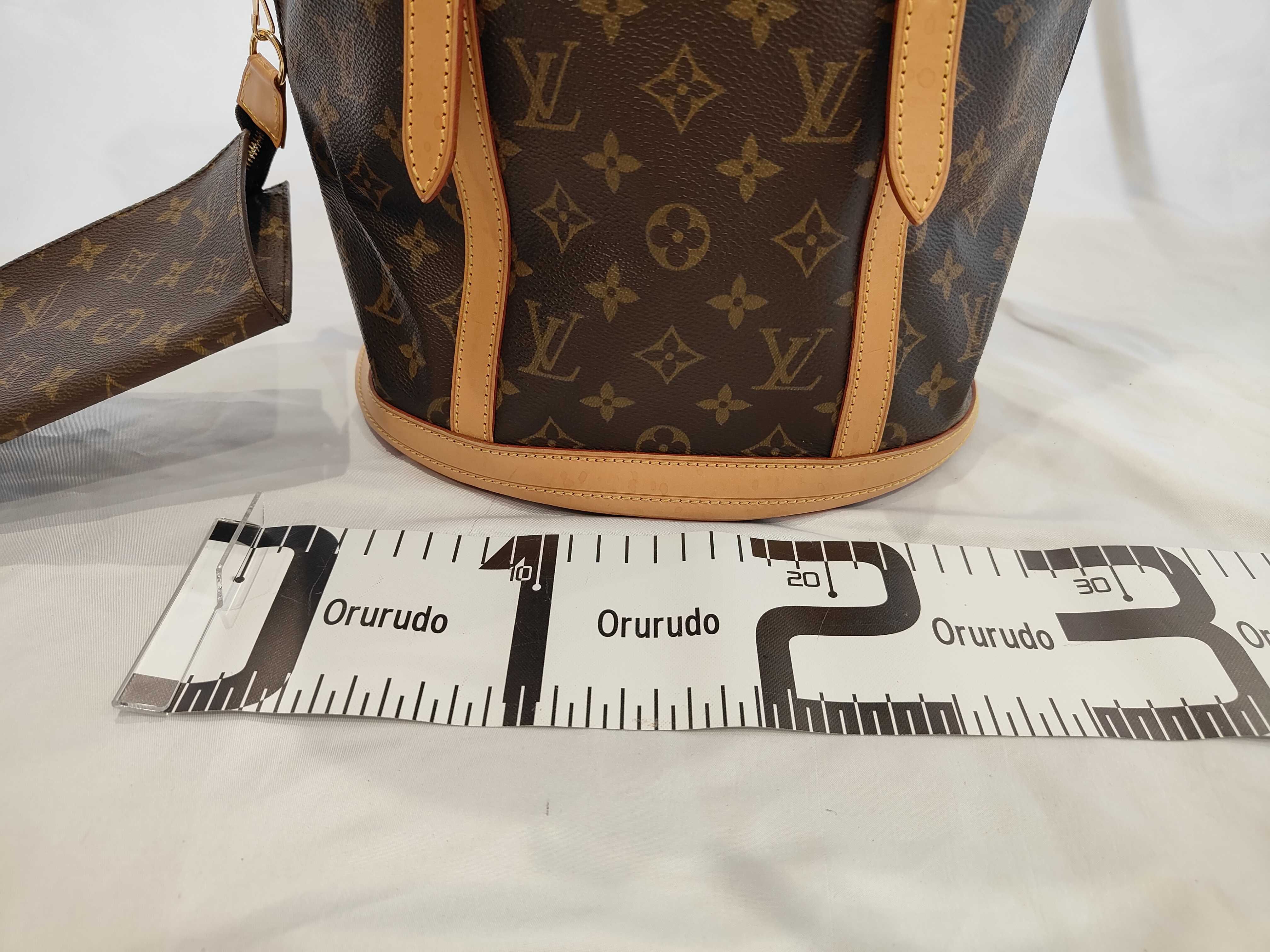 Monogram M42236 Bucket GM Tote Bag — view 2