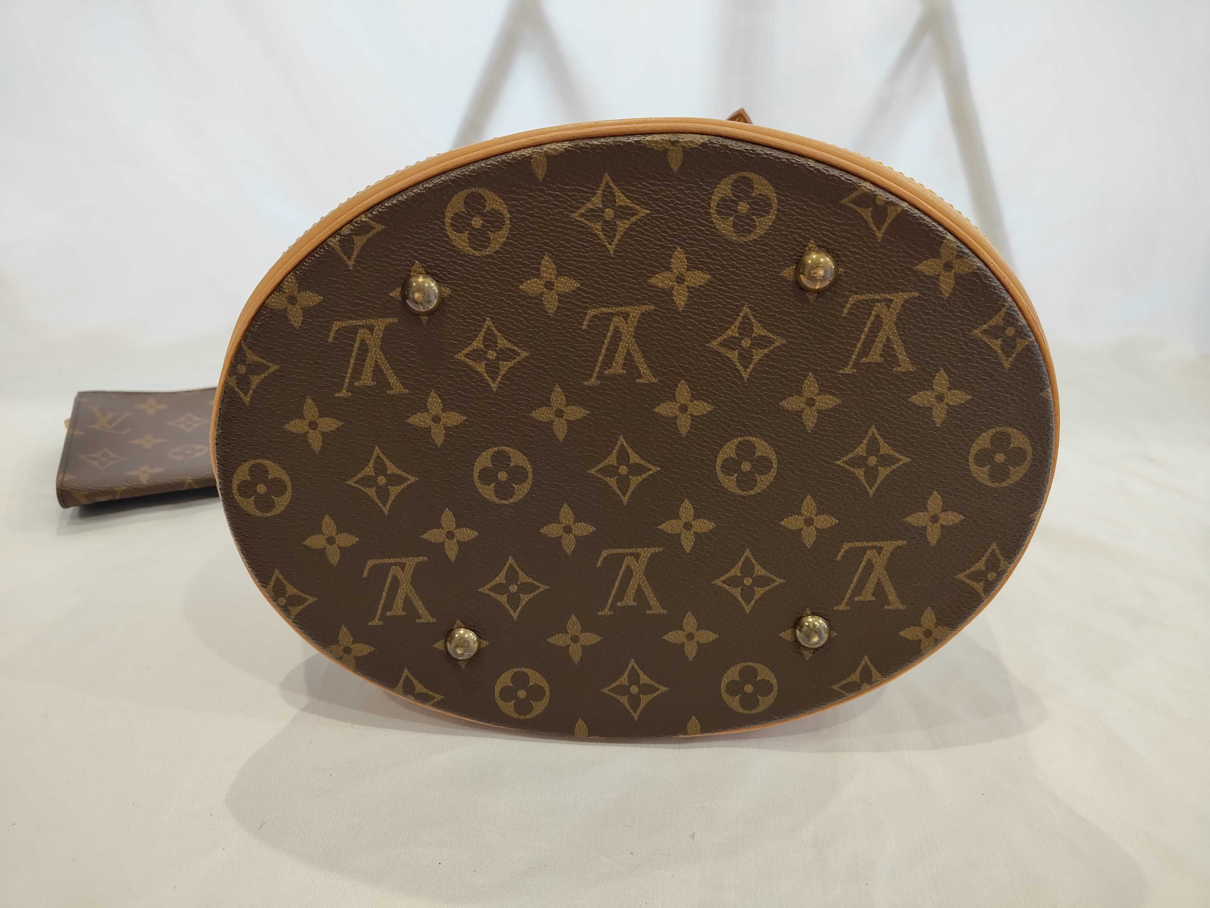 Monogram M42236 Bucket GM Tote Bag — view 4