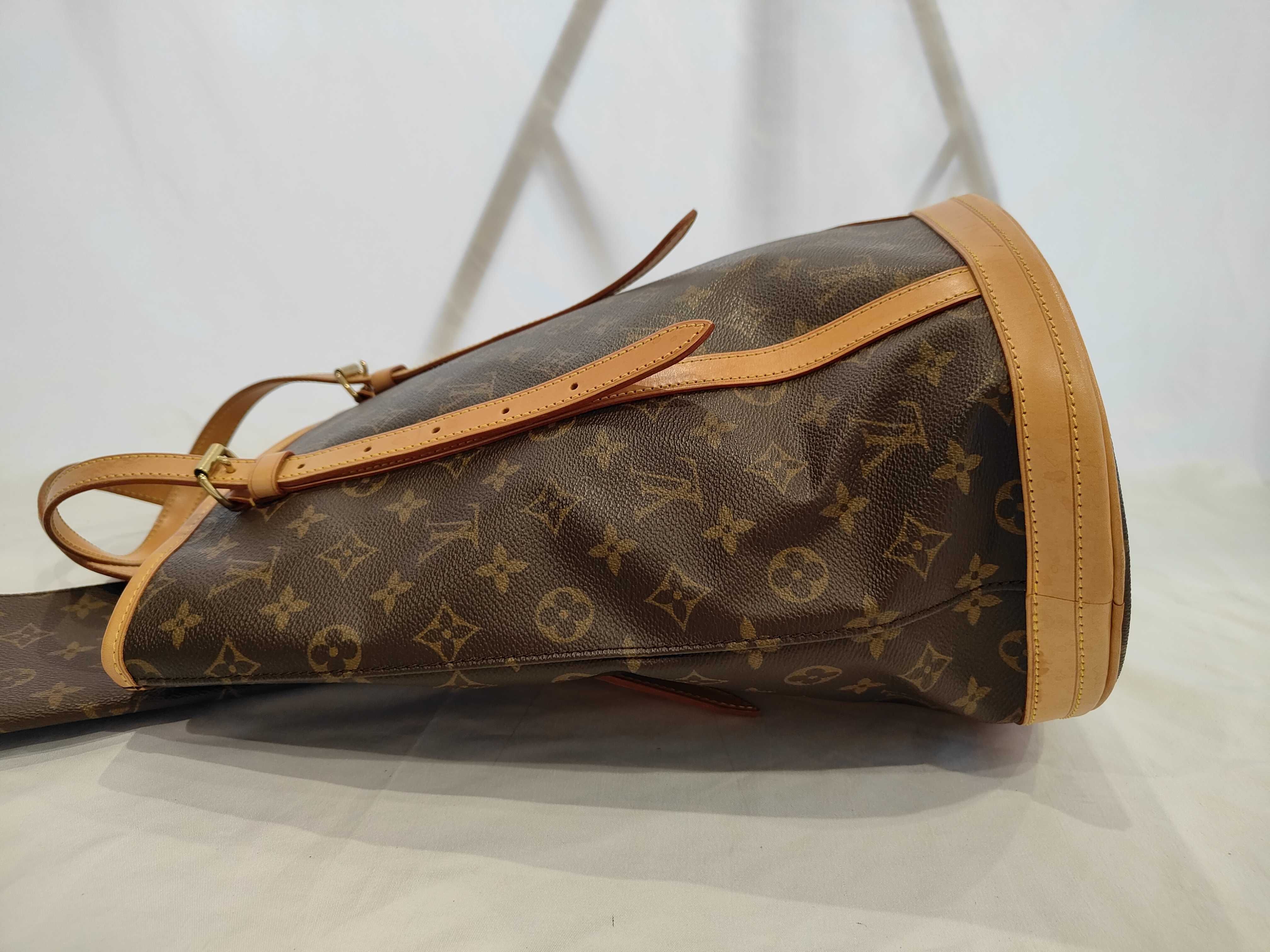 Monogram M42236 Bucket GM Tote Bag — view 6
