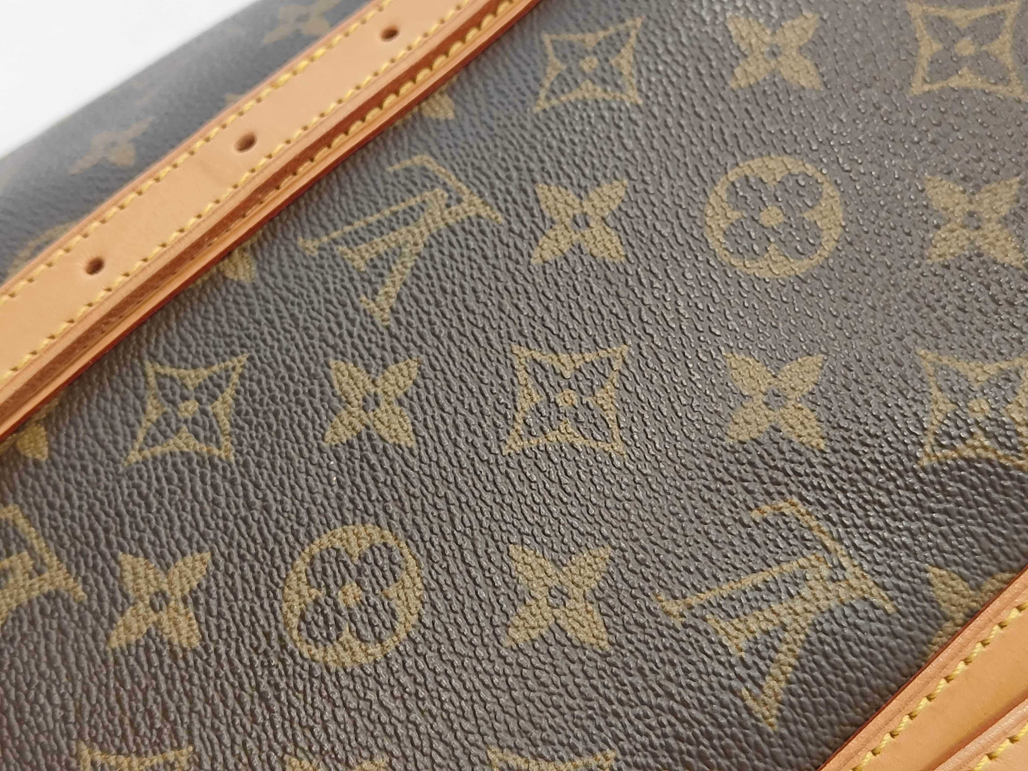 Monogram M42236 Bucket GM Tote Bag — view 10