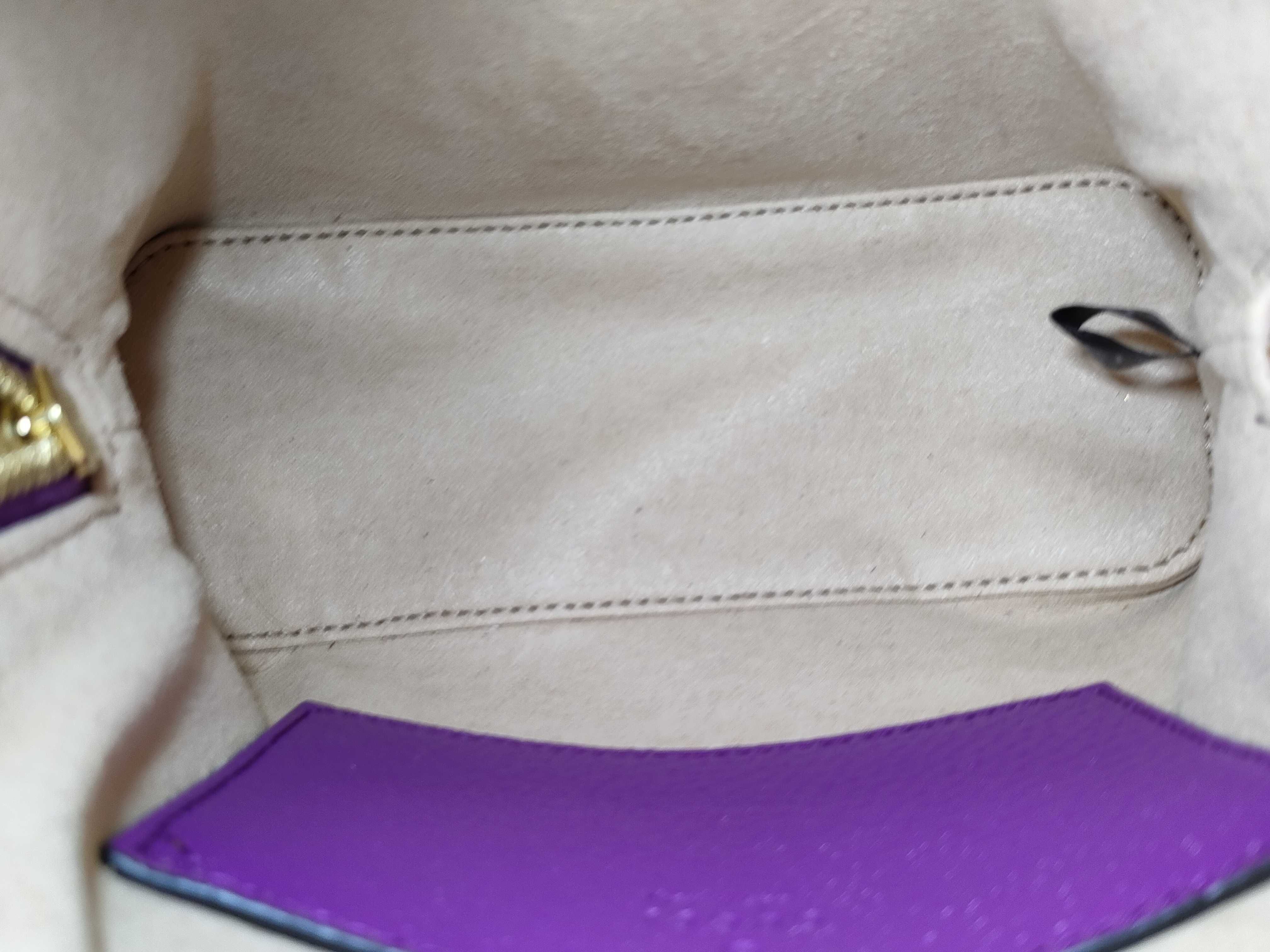 Bamboo 2-way handbag in purple with strap. — view 12