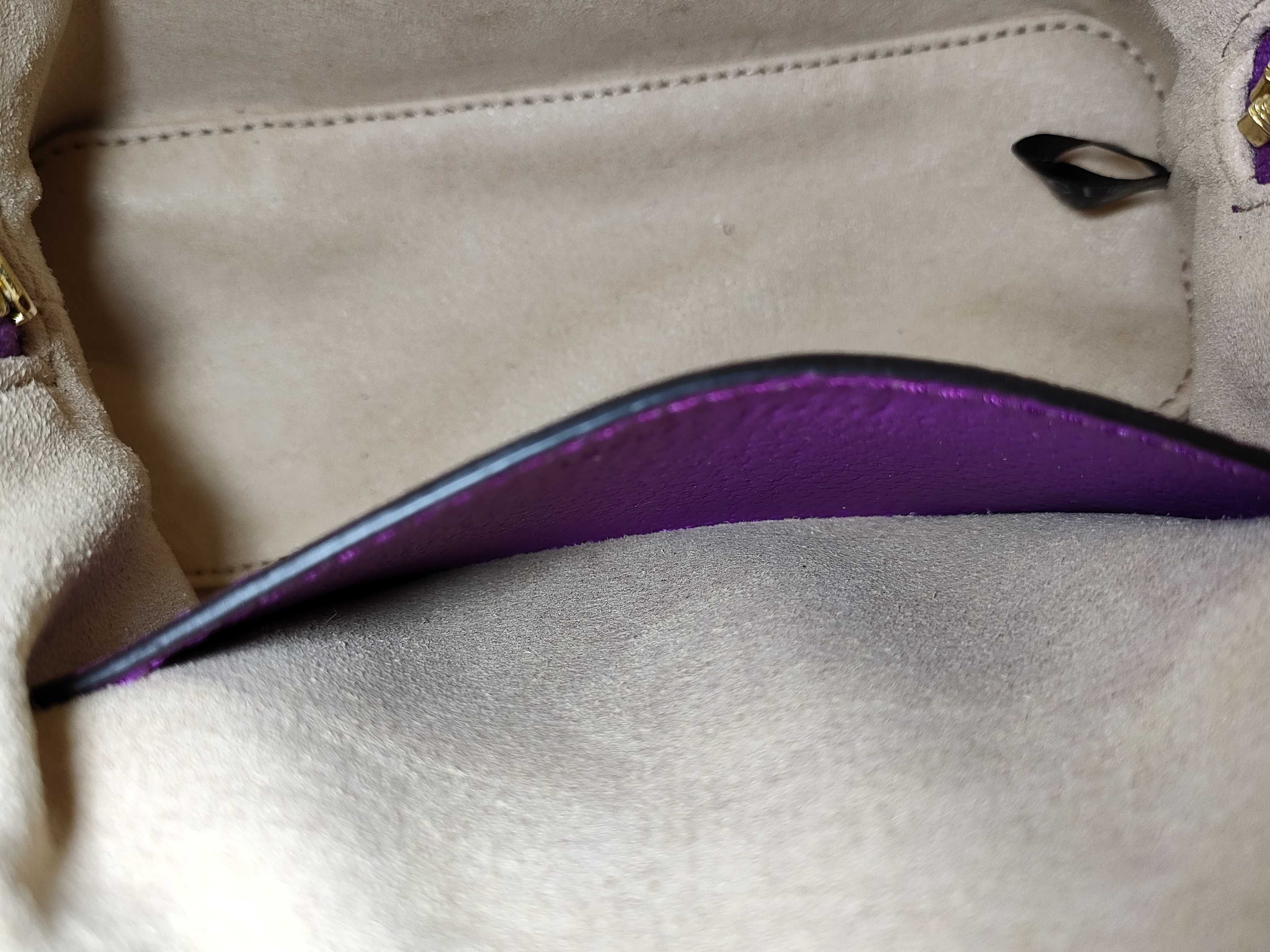 Bamboo 2-way handbag in purple with strap. — view 13