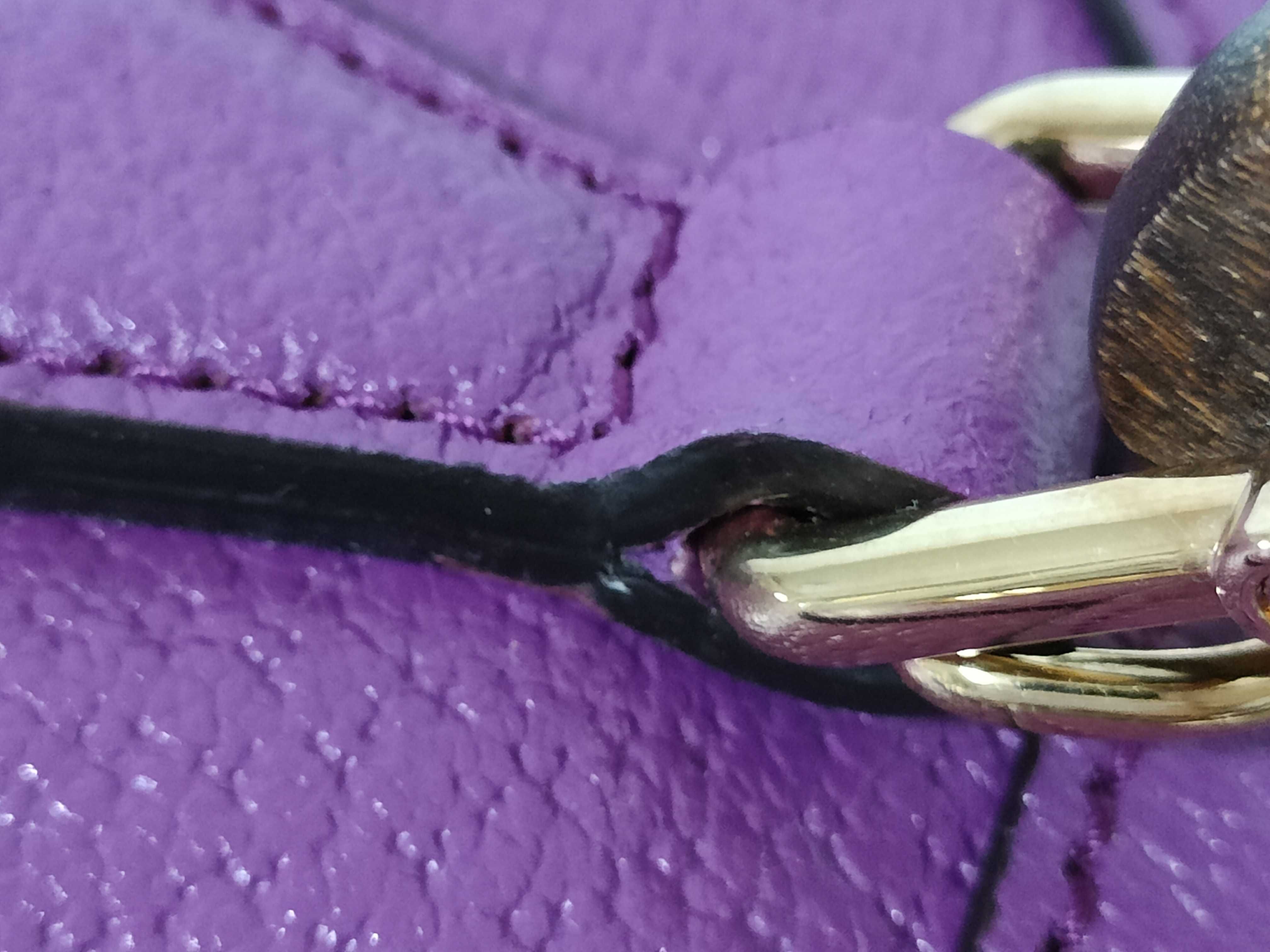 Bamboo 2-way handbag in purple with strap. — view 5
