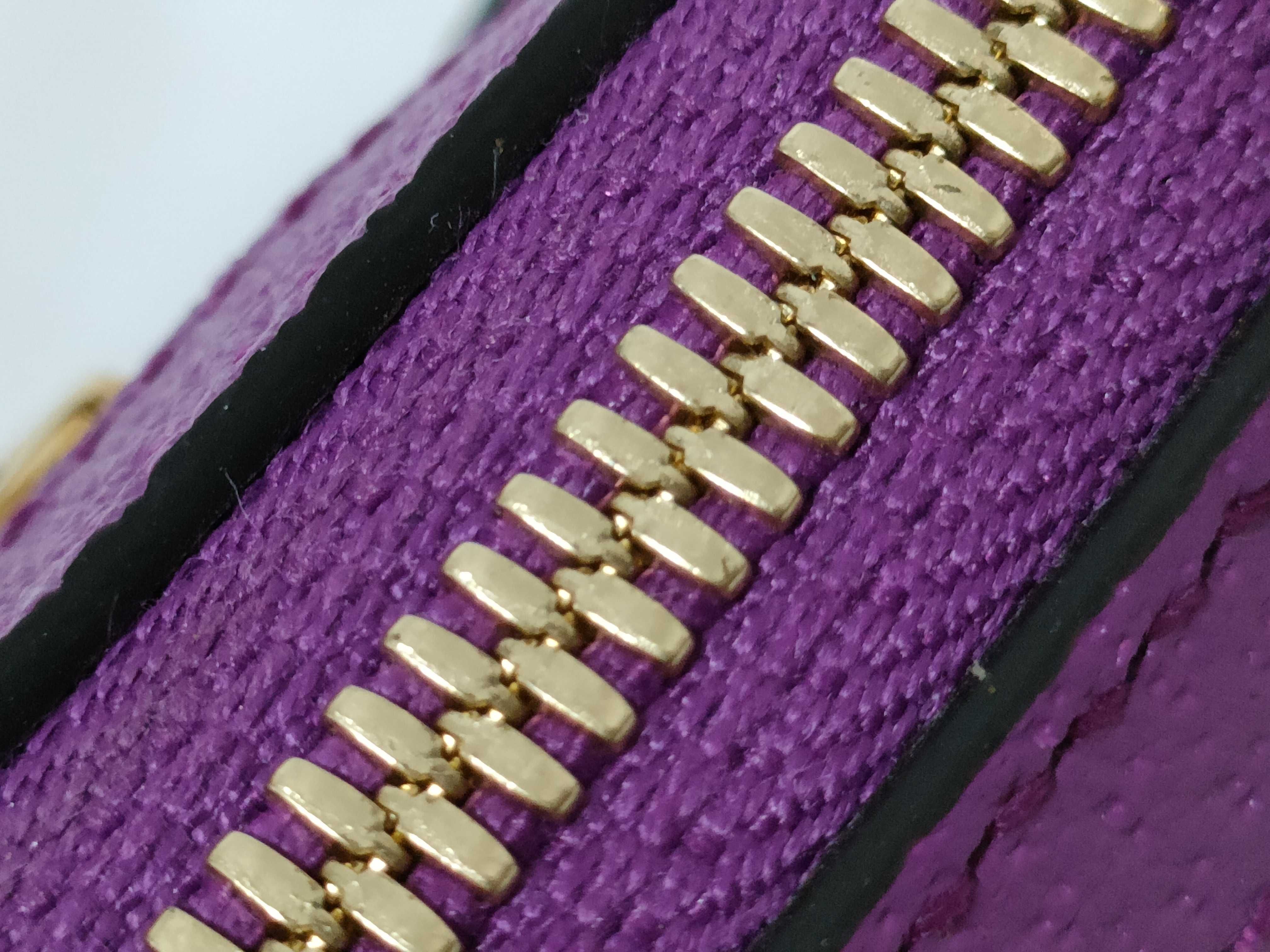 Bamboo 2-way handbag in purple with strap. — view 10
