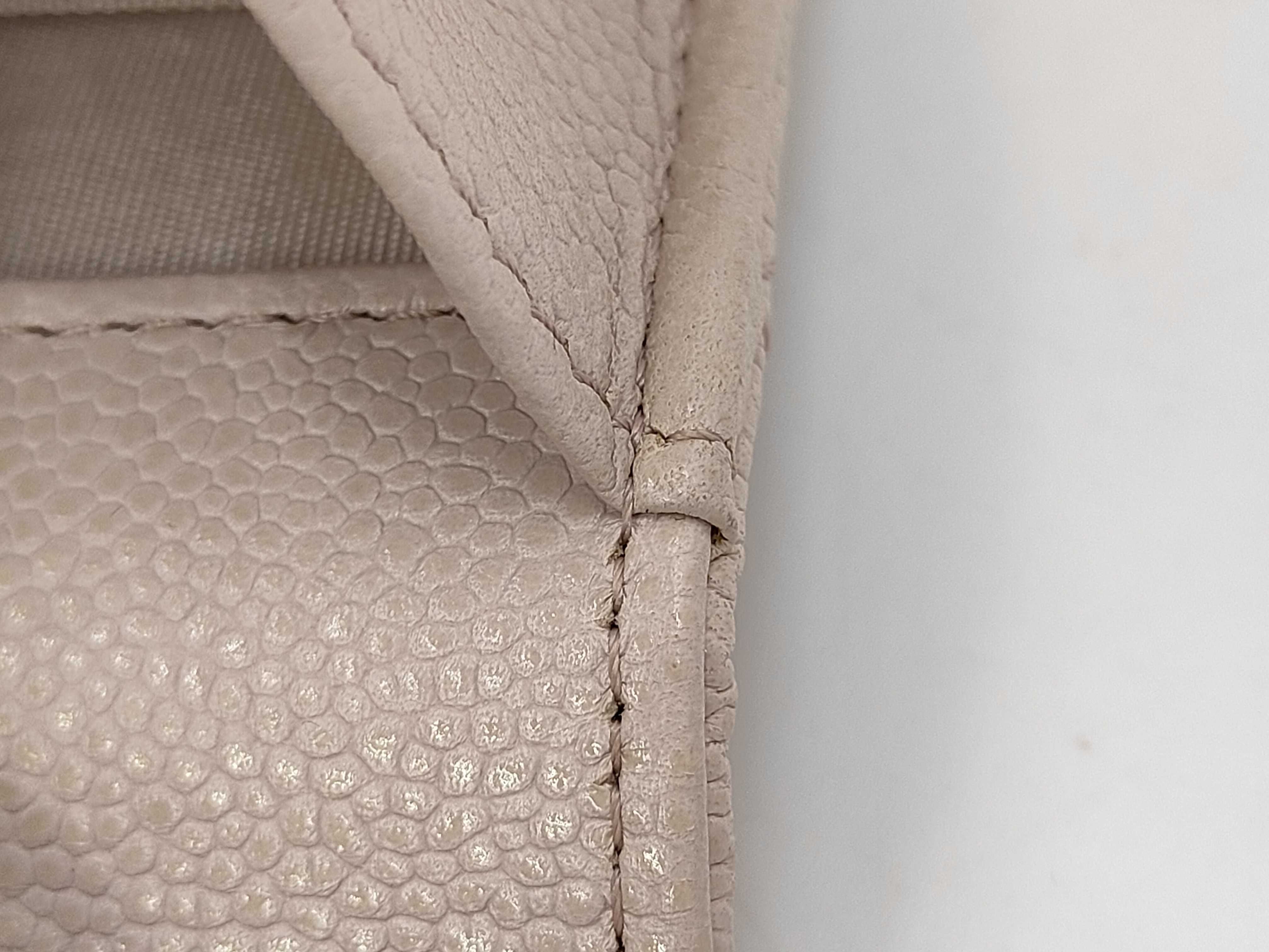 WOC chain bag gold button shoulder bag — view 9