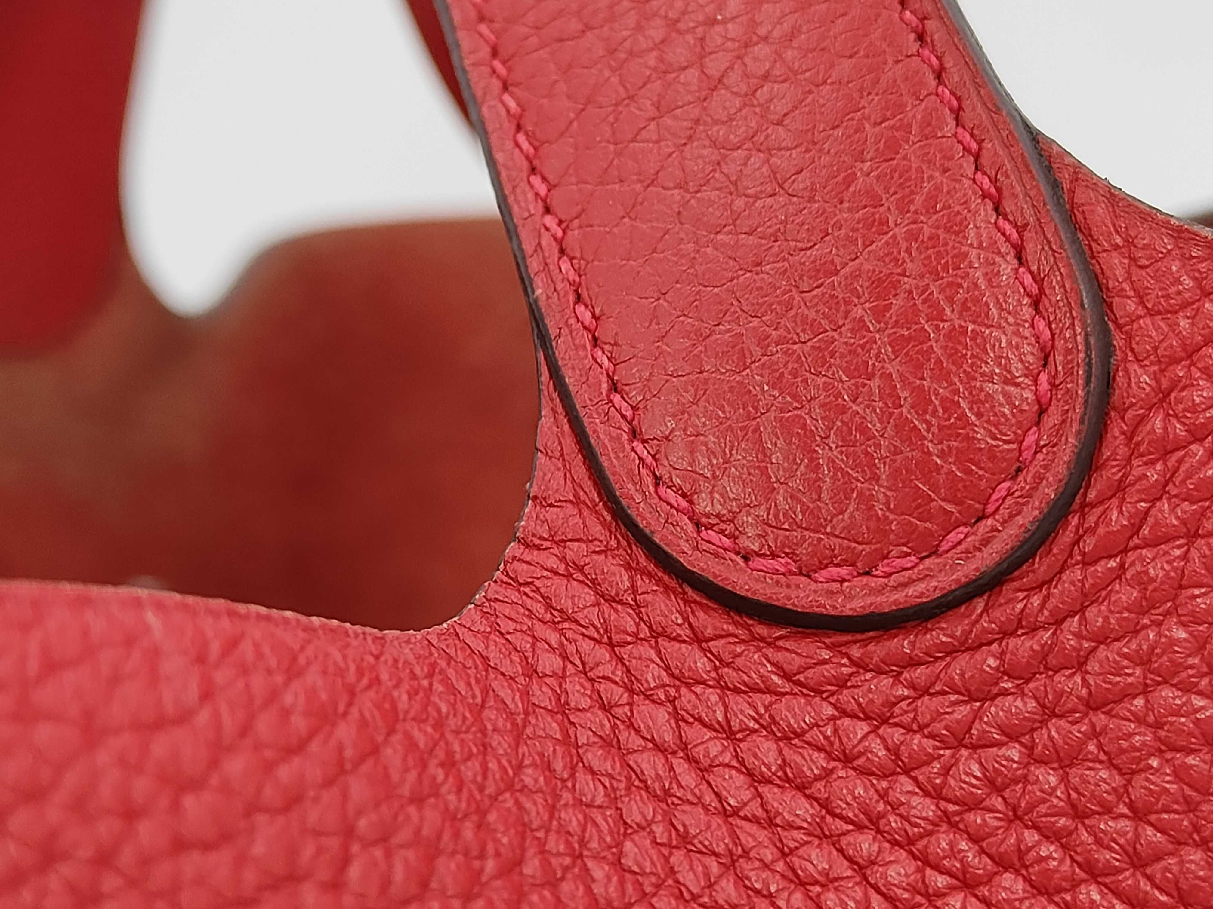 Picotin Lock MM Taurillon Clemence Rouge Casaque C Stamp Handbag — view 3