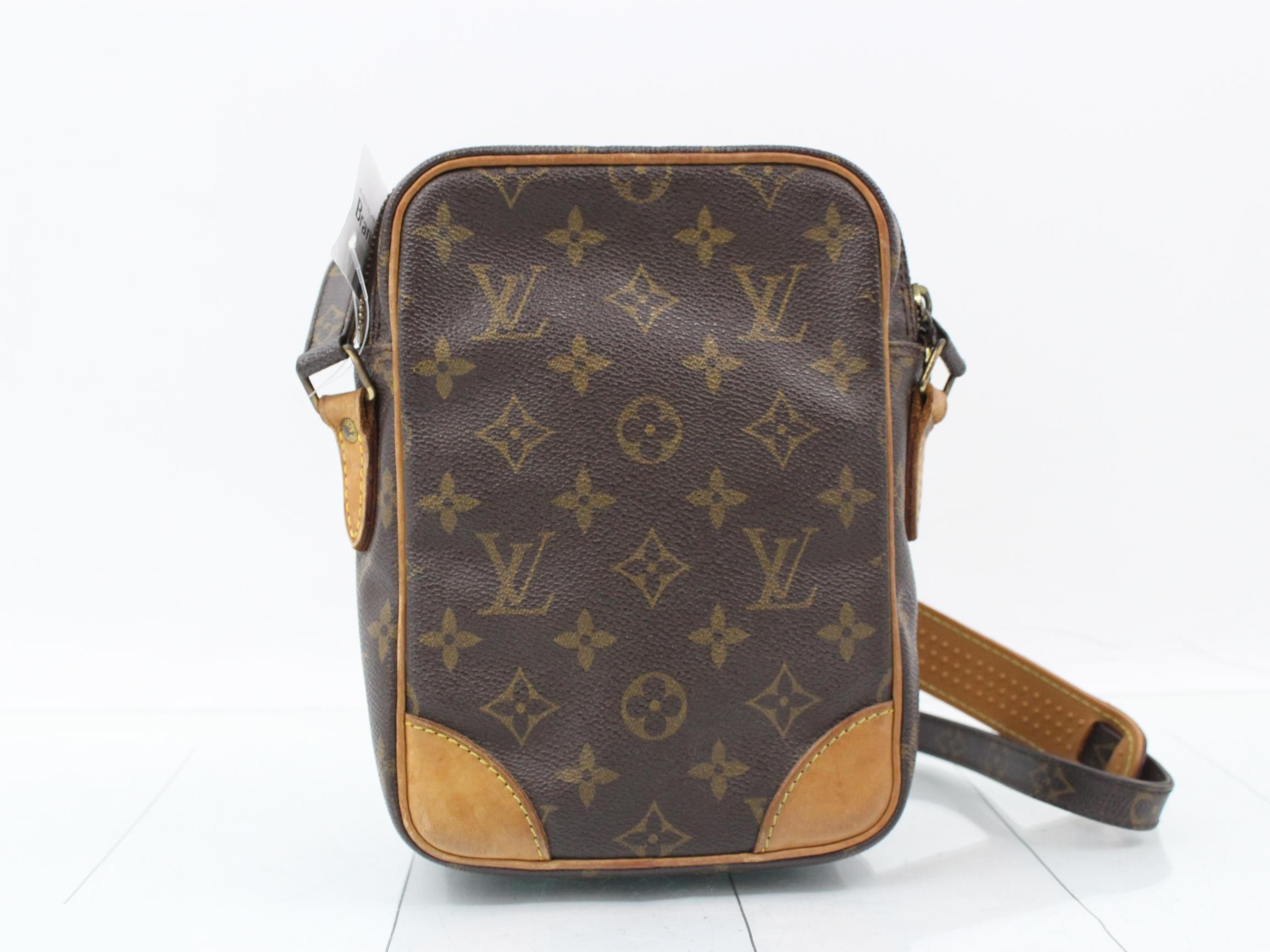 monogram amazon — view 2