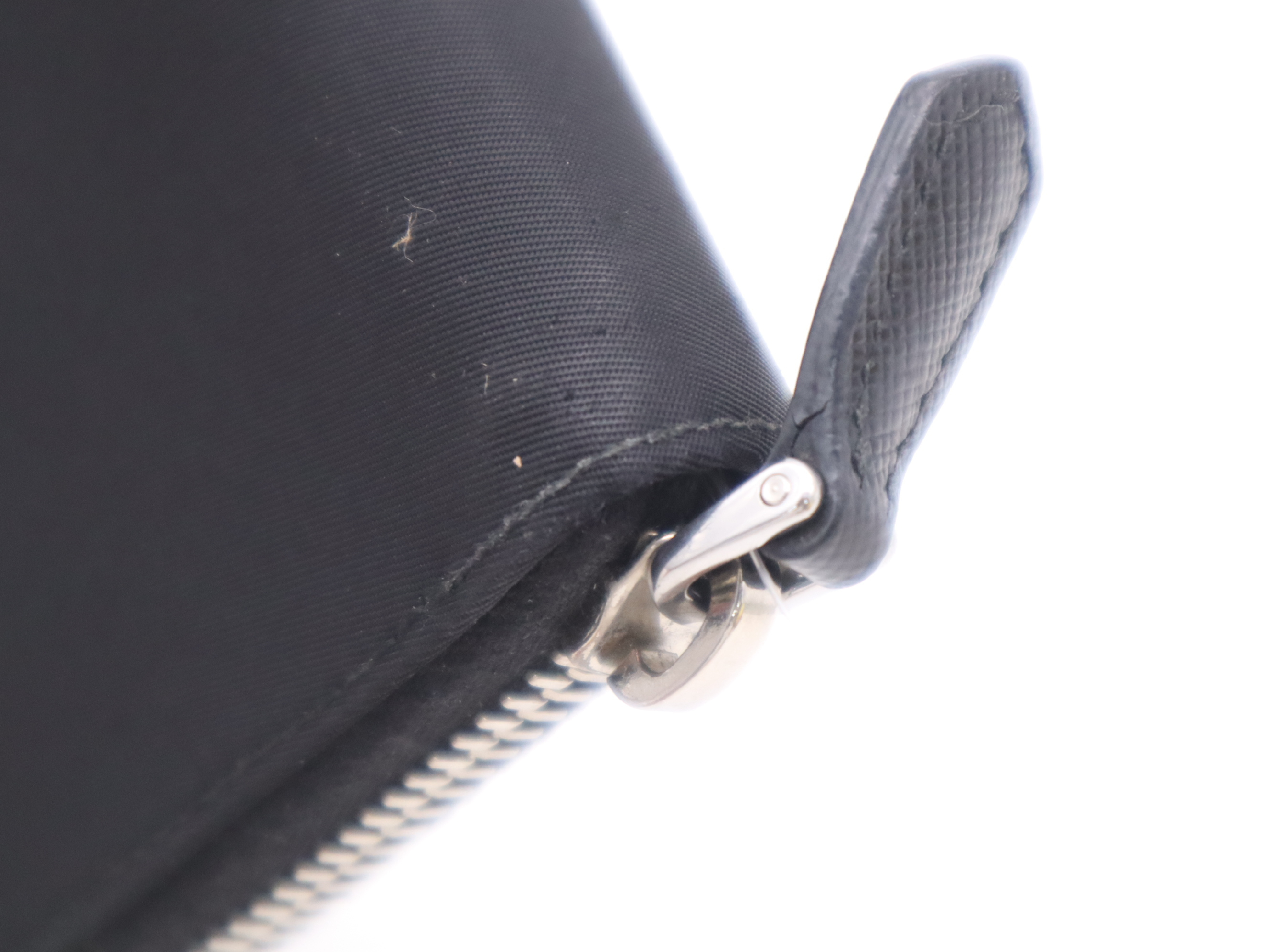 IM0506 Nylon Round Black Long Wallet with Card and Box — view 7
