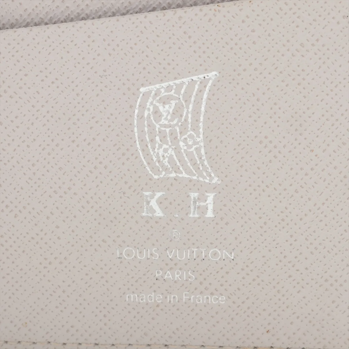 Taigarama Portefeuille Brazza NM M30889 Optical White Long Wallet with Stamp and Initials; RFID Detectable. — view 10
