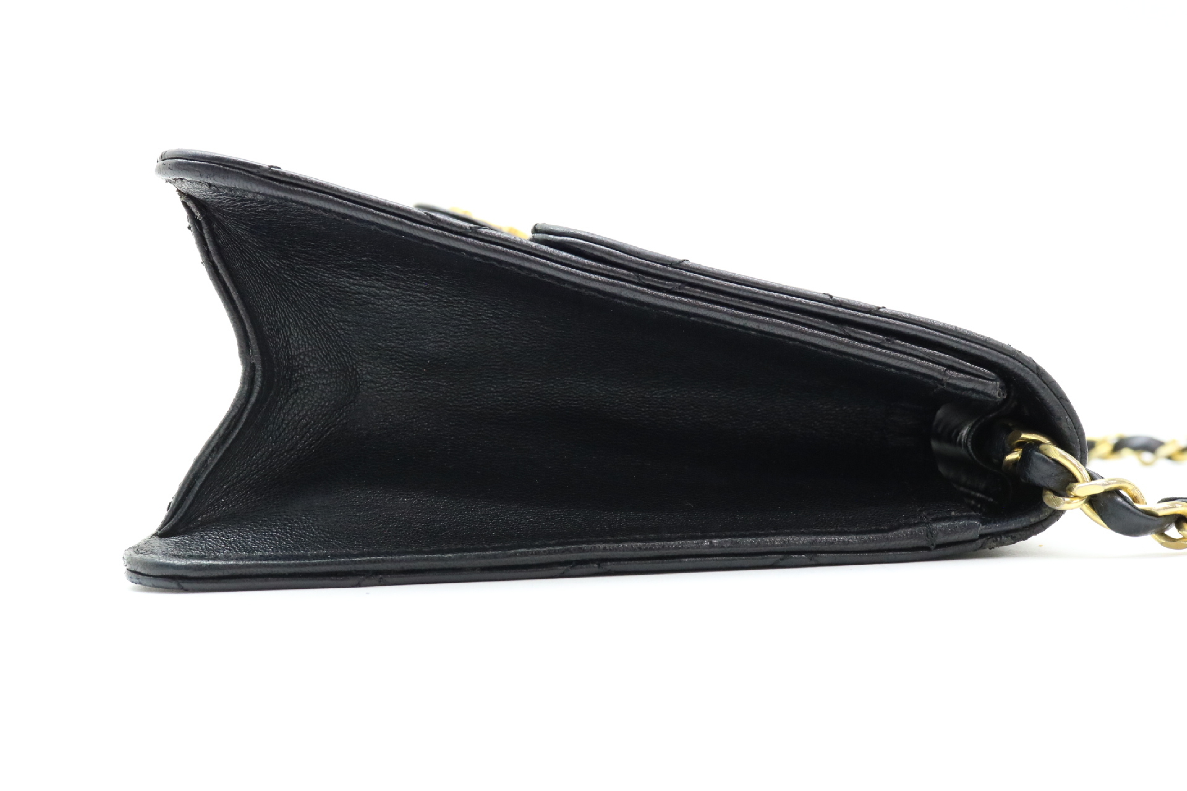 Matelassé Push-Lock Chain Shoulder Bag — view 4