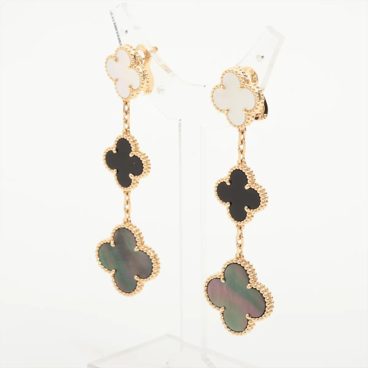 Magic Alhambra Shell Onyx Earrings 750(YG) 17.6g JB607983 Small stone — view 3