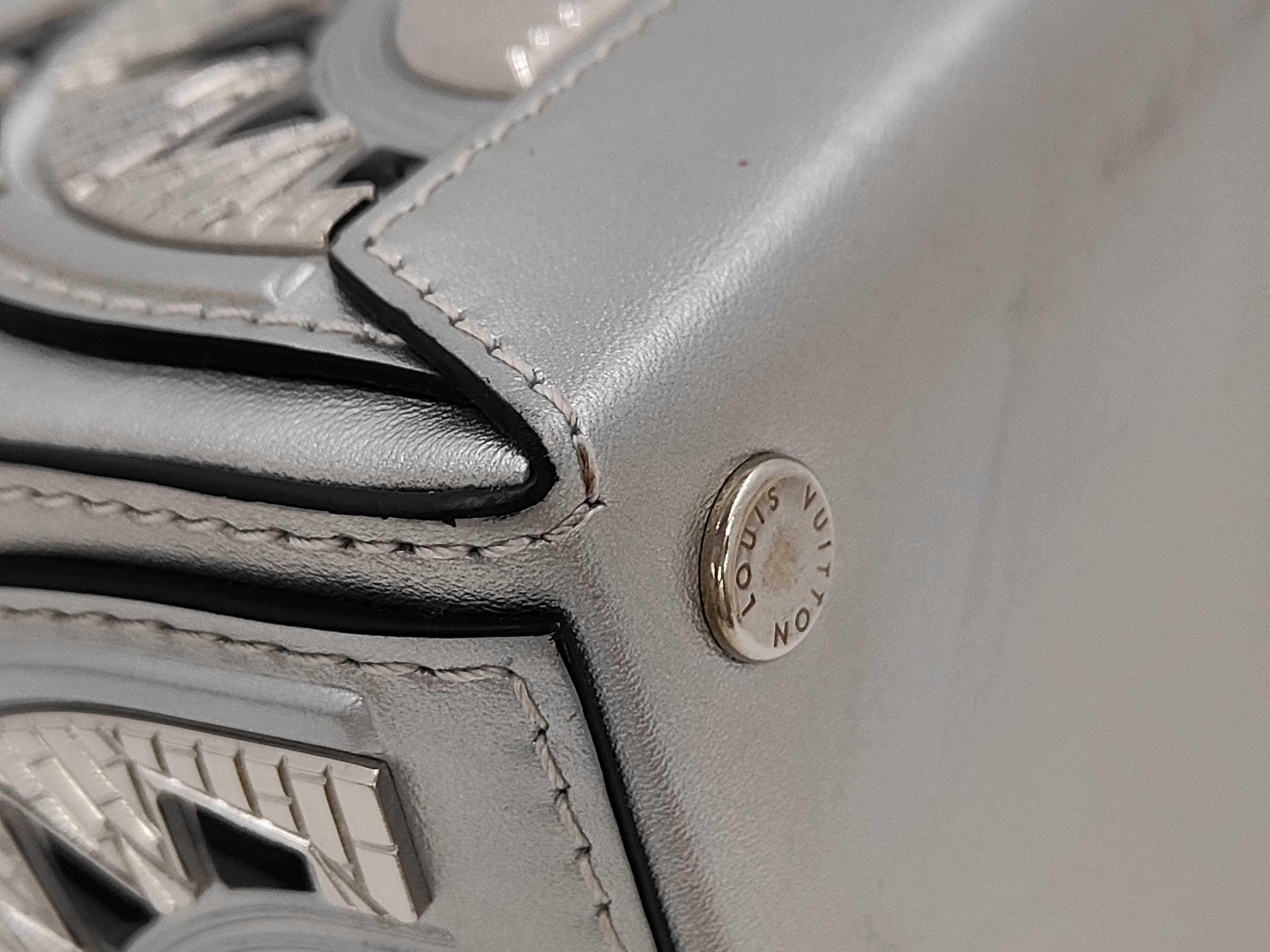 Minaudière Building Handbag M55727 Shoulder Bag — view 4