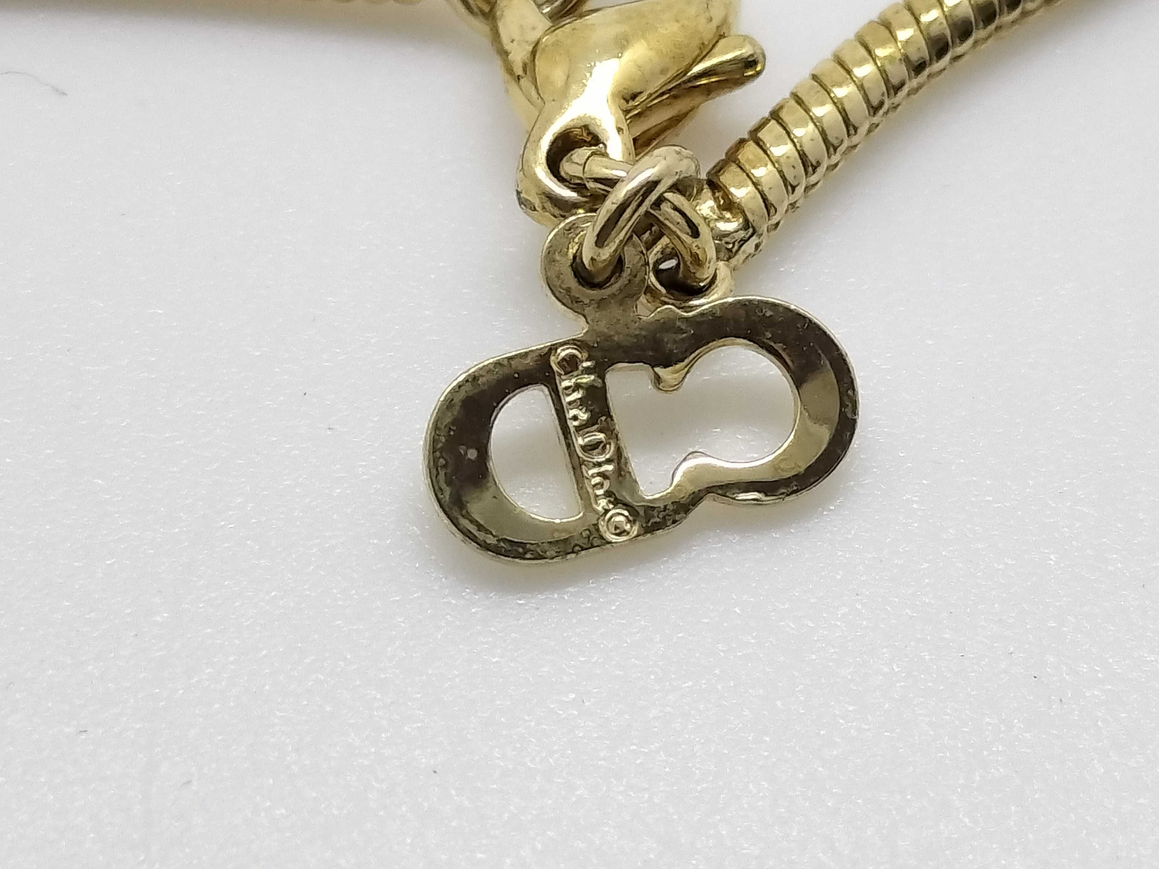 necklace with CD logo, gold color. — view 5