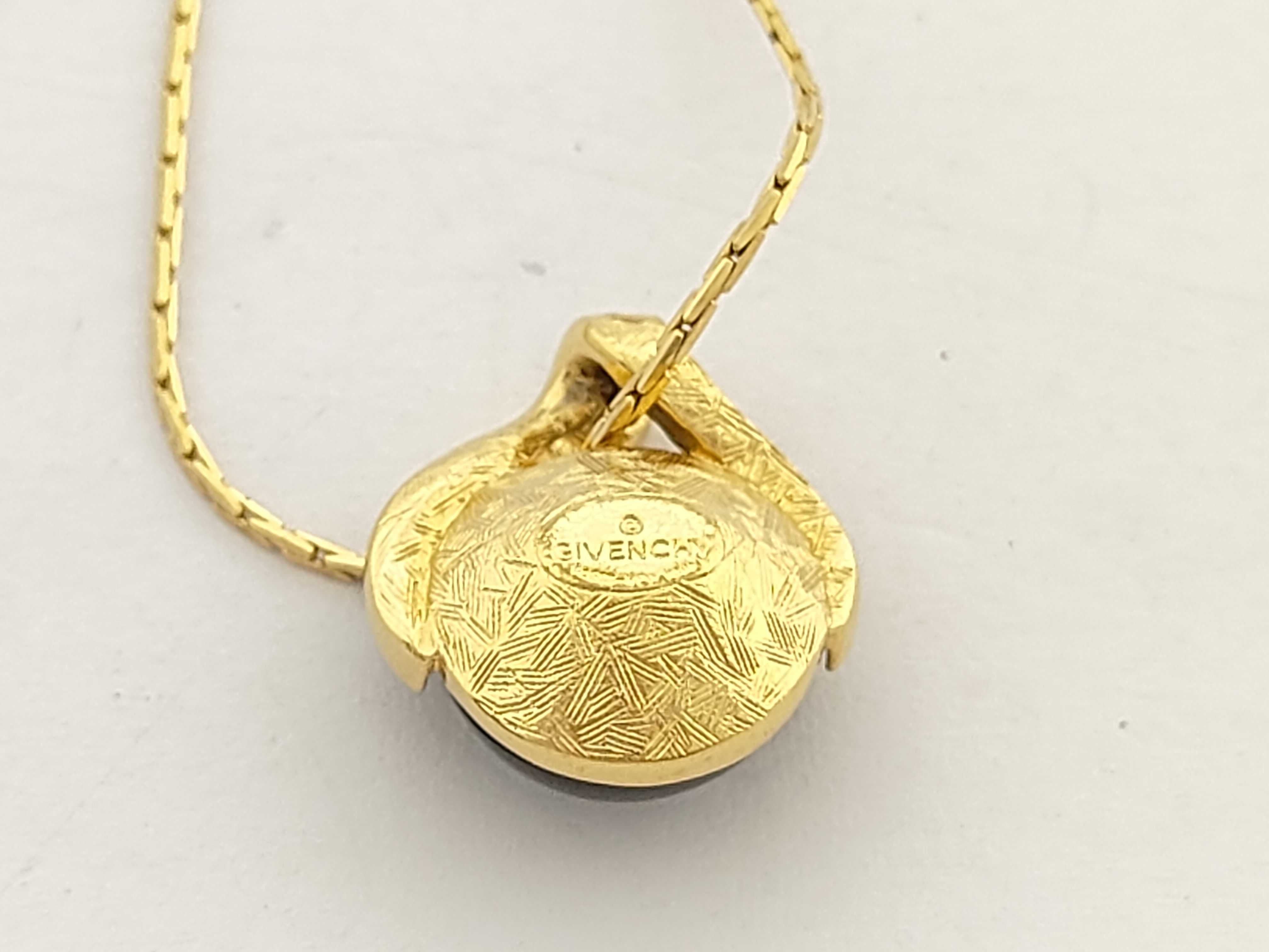 Necklace — view 2