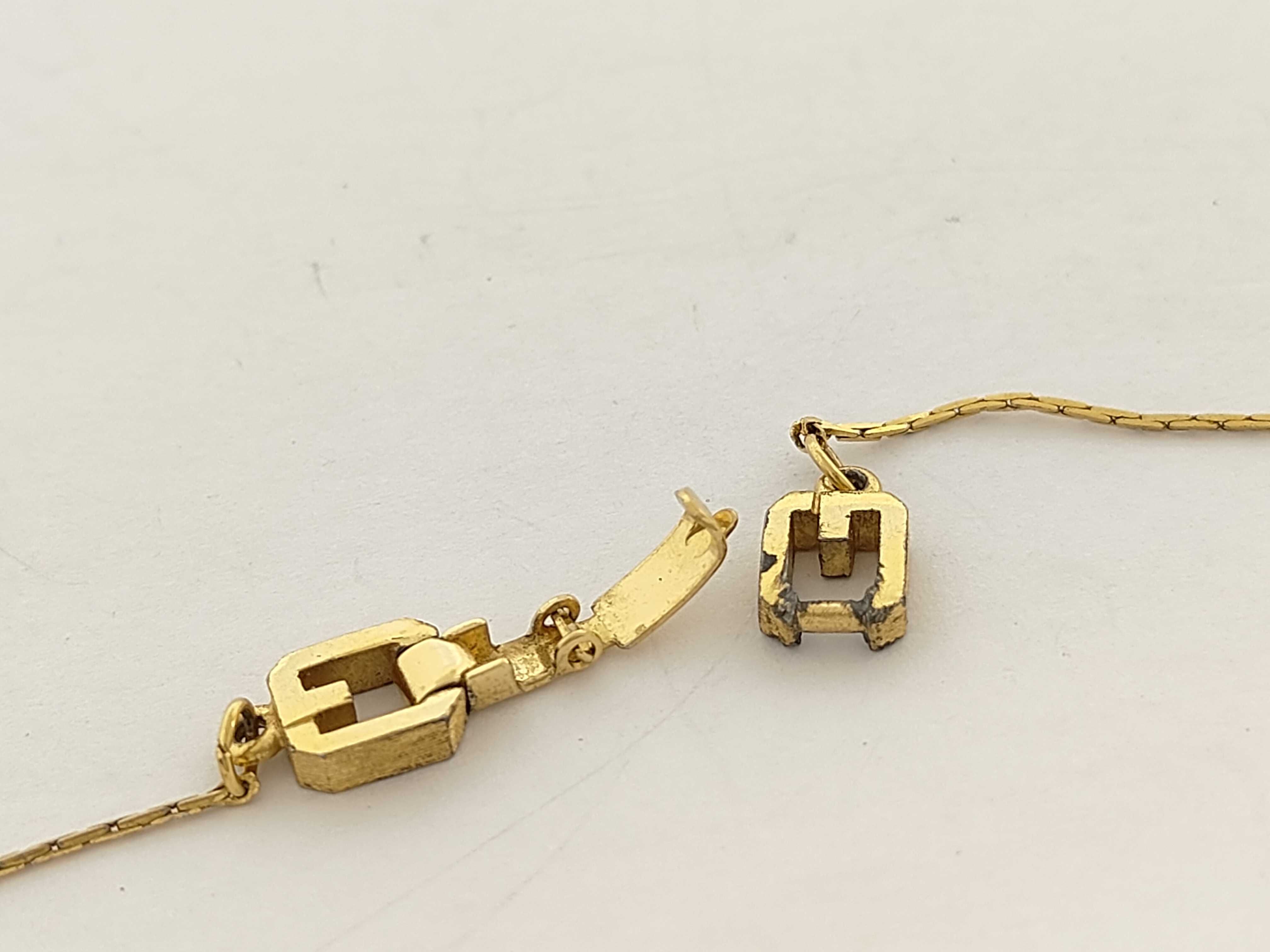 Necklace — view 9
