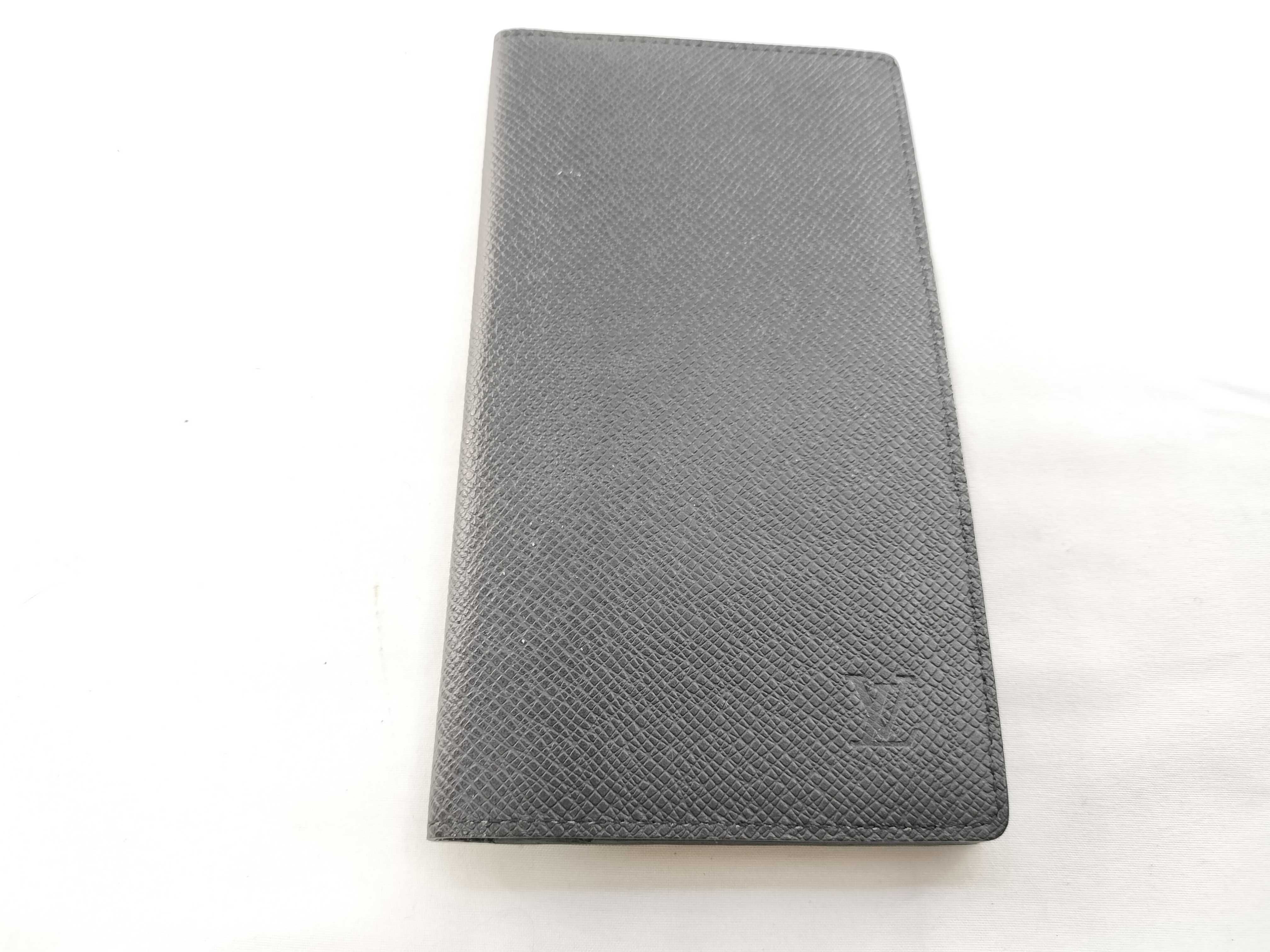 Taiga Louis Vuitton Portefeuille Braza Taiga Billfold