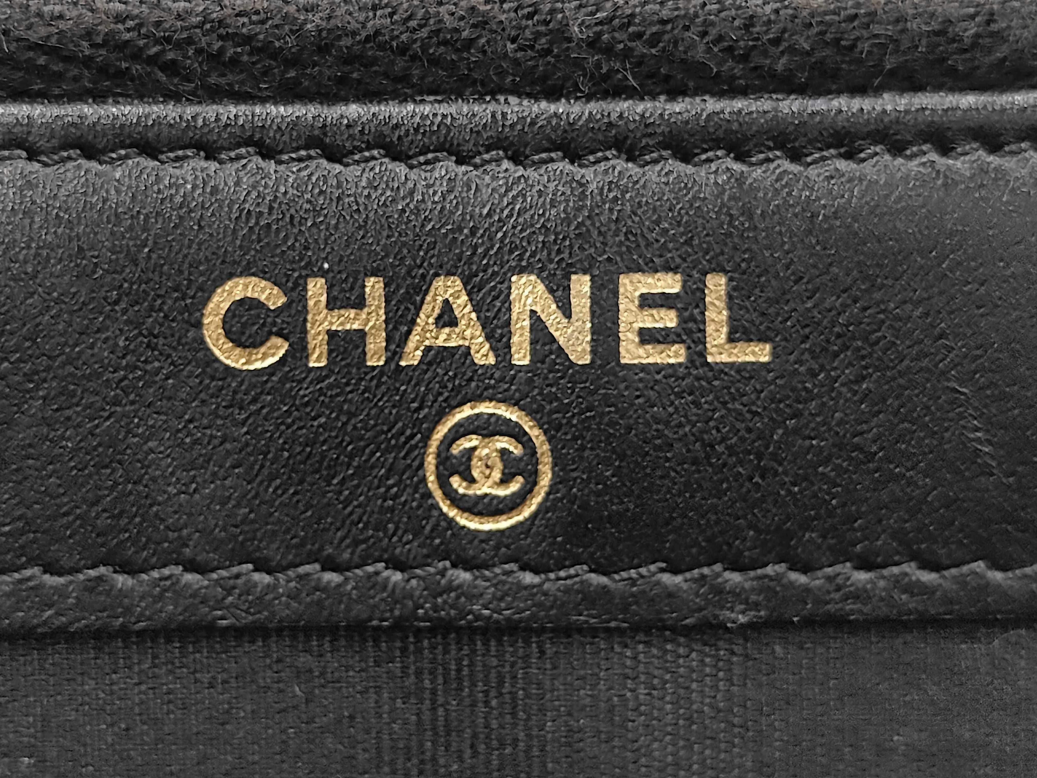 Caviar Skin Boy Chanel Chain Wallet Shoulder Bag — view 11