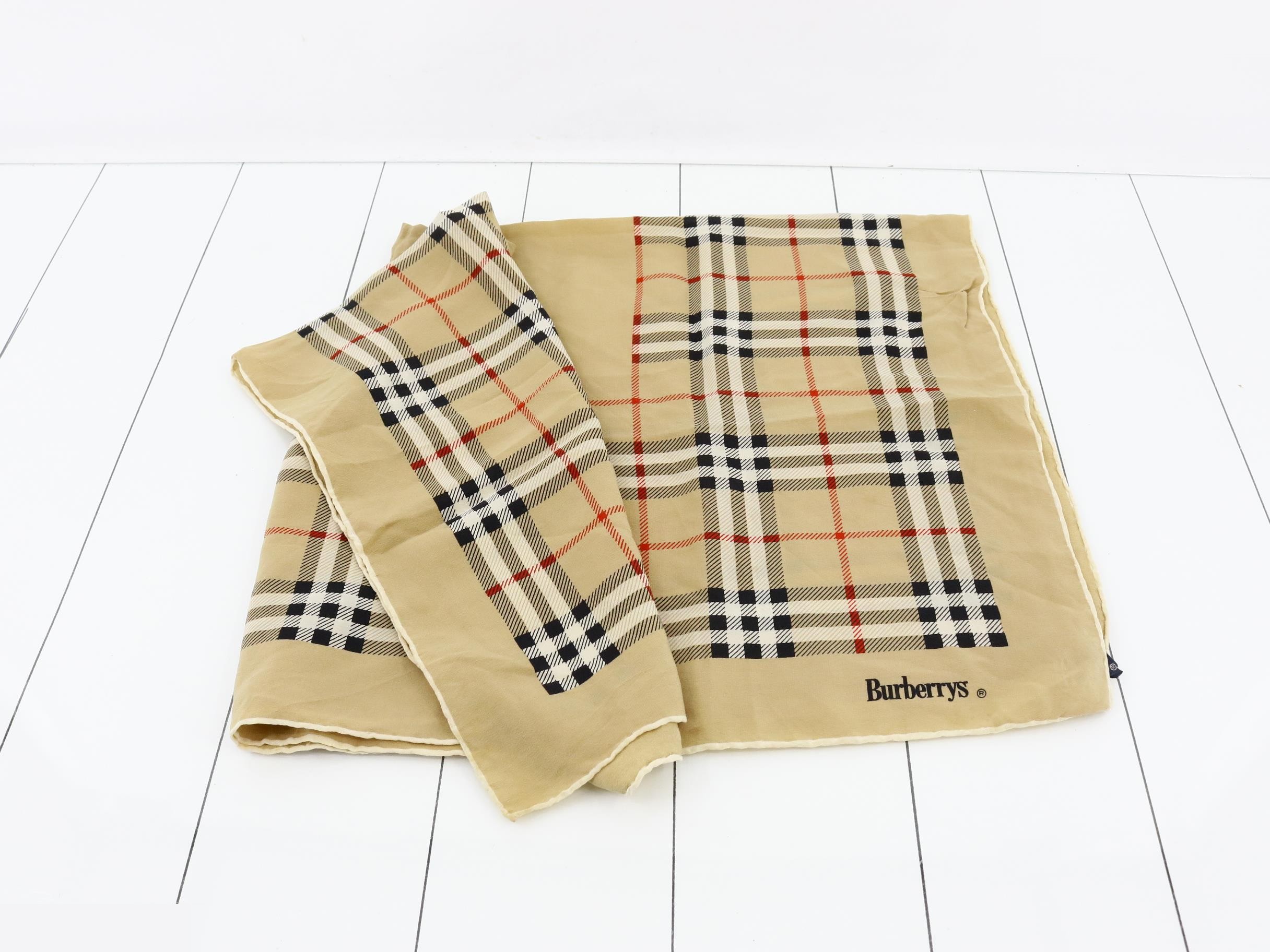 scarf — view 3