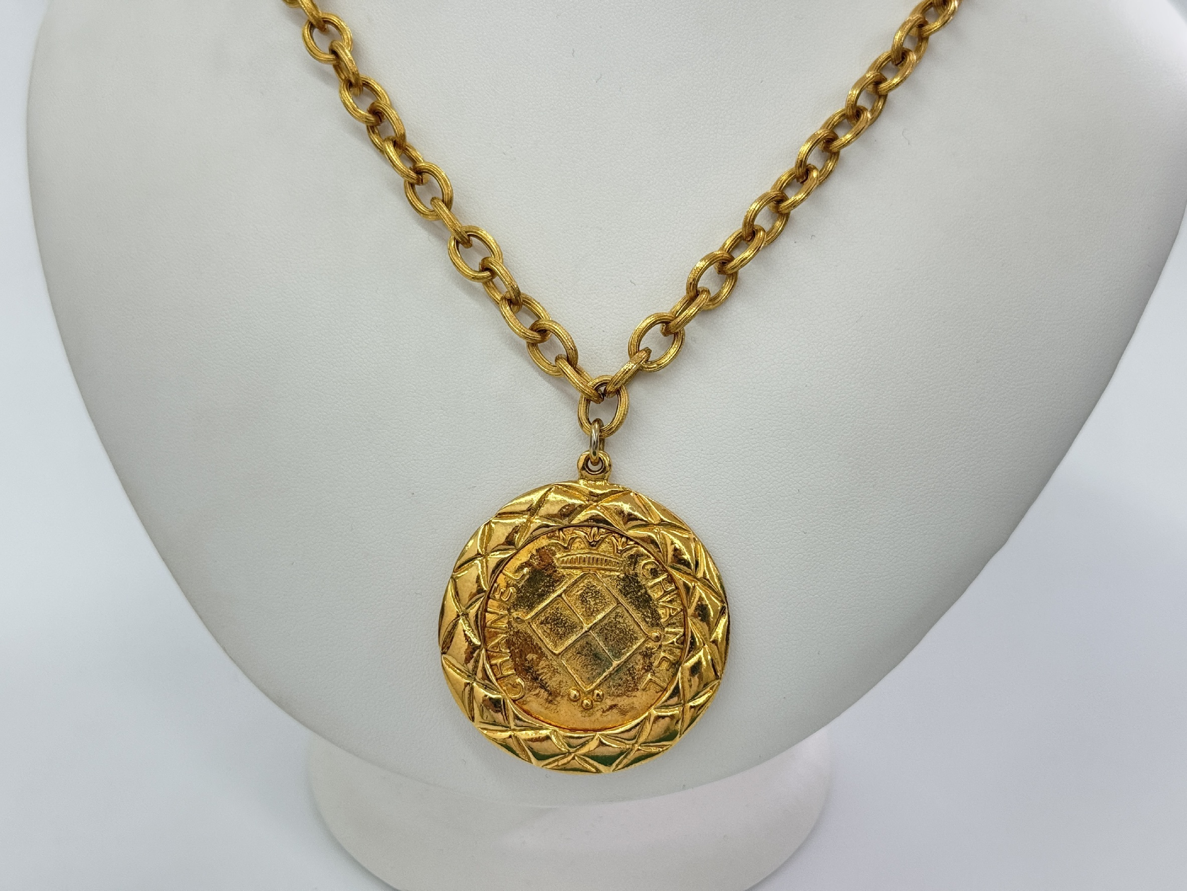 Double Coco Mark Long Necklace Chain Approximately 74cm Engraved Necklace — view 2