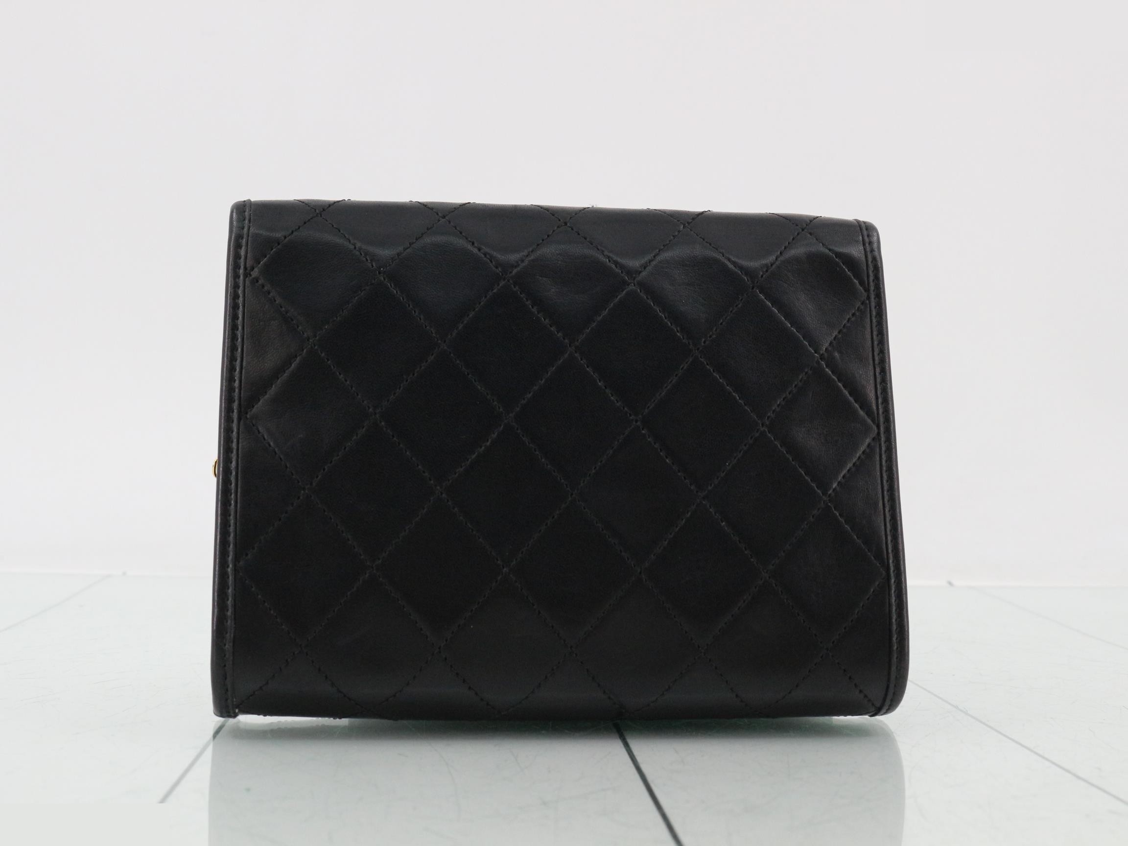Matelassé (bag) - Shoulder bag, unit #1 — view 2