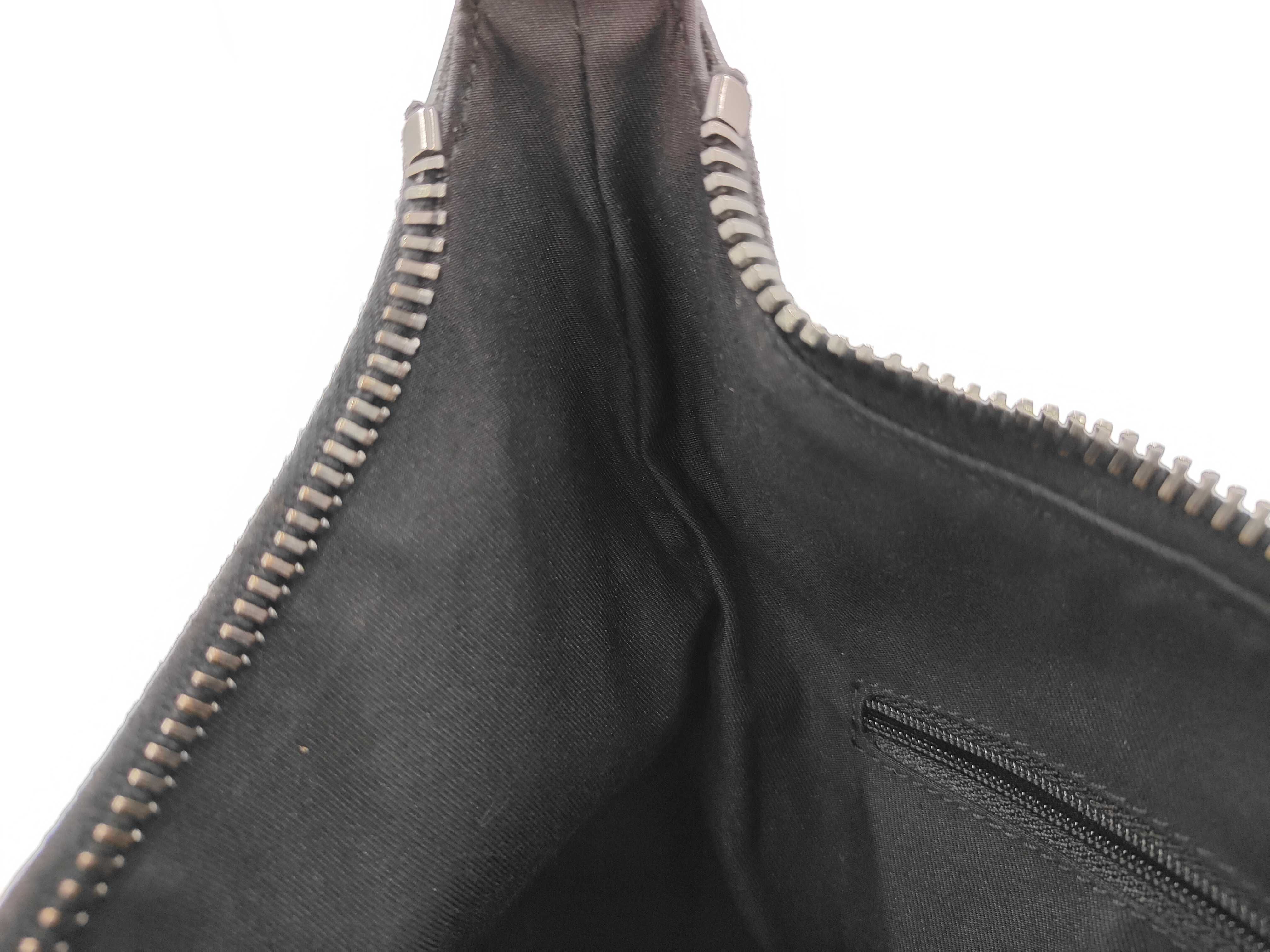 One-Shoulder GG Canvas Black Leather Shoulder Bag — view 11