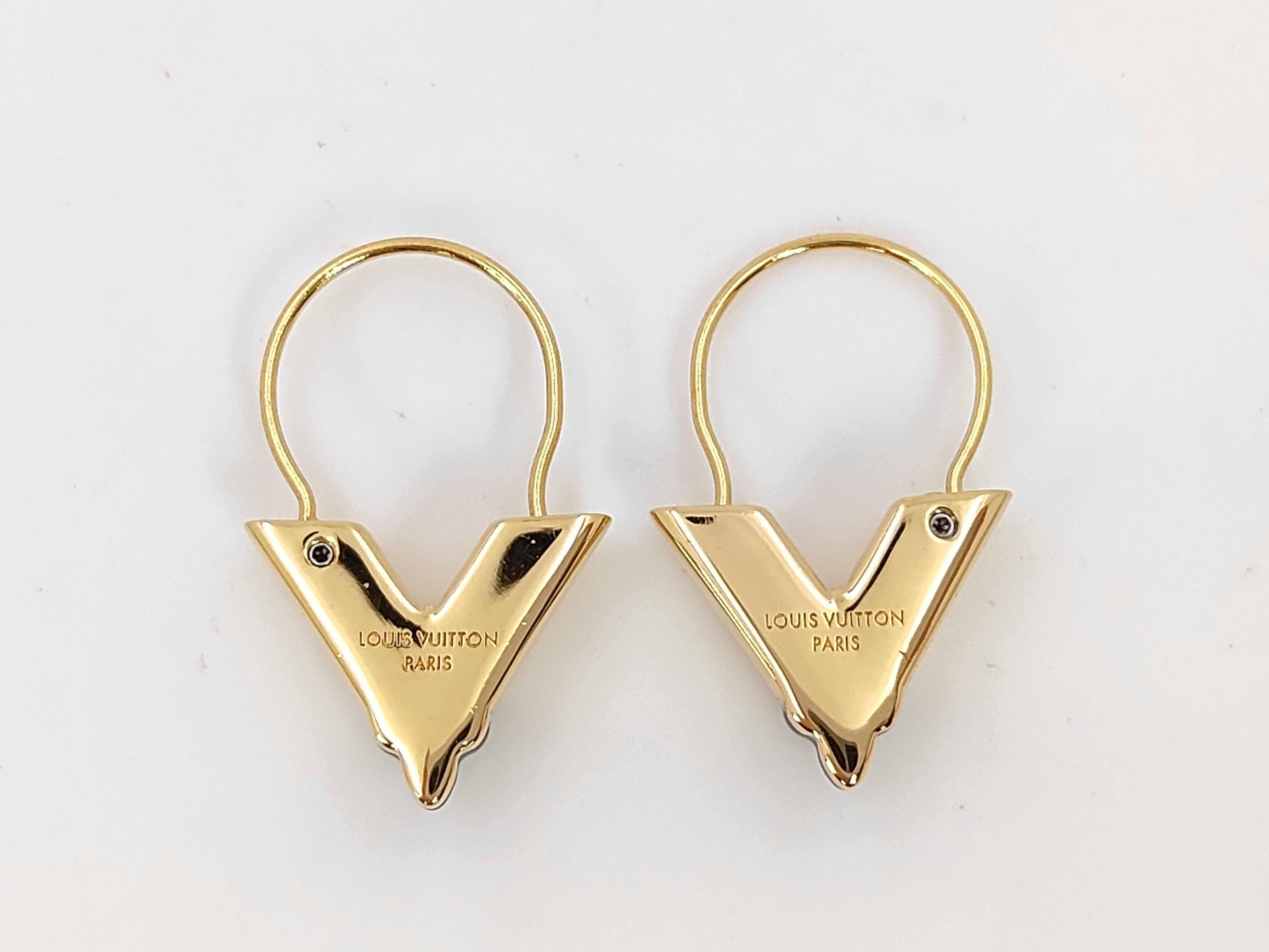 M68915 Boucles d'Oreilles Hoop The Great Essential Earrings (with box and dust bag) — view 3