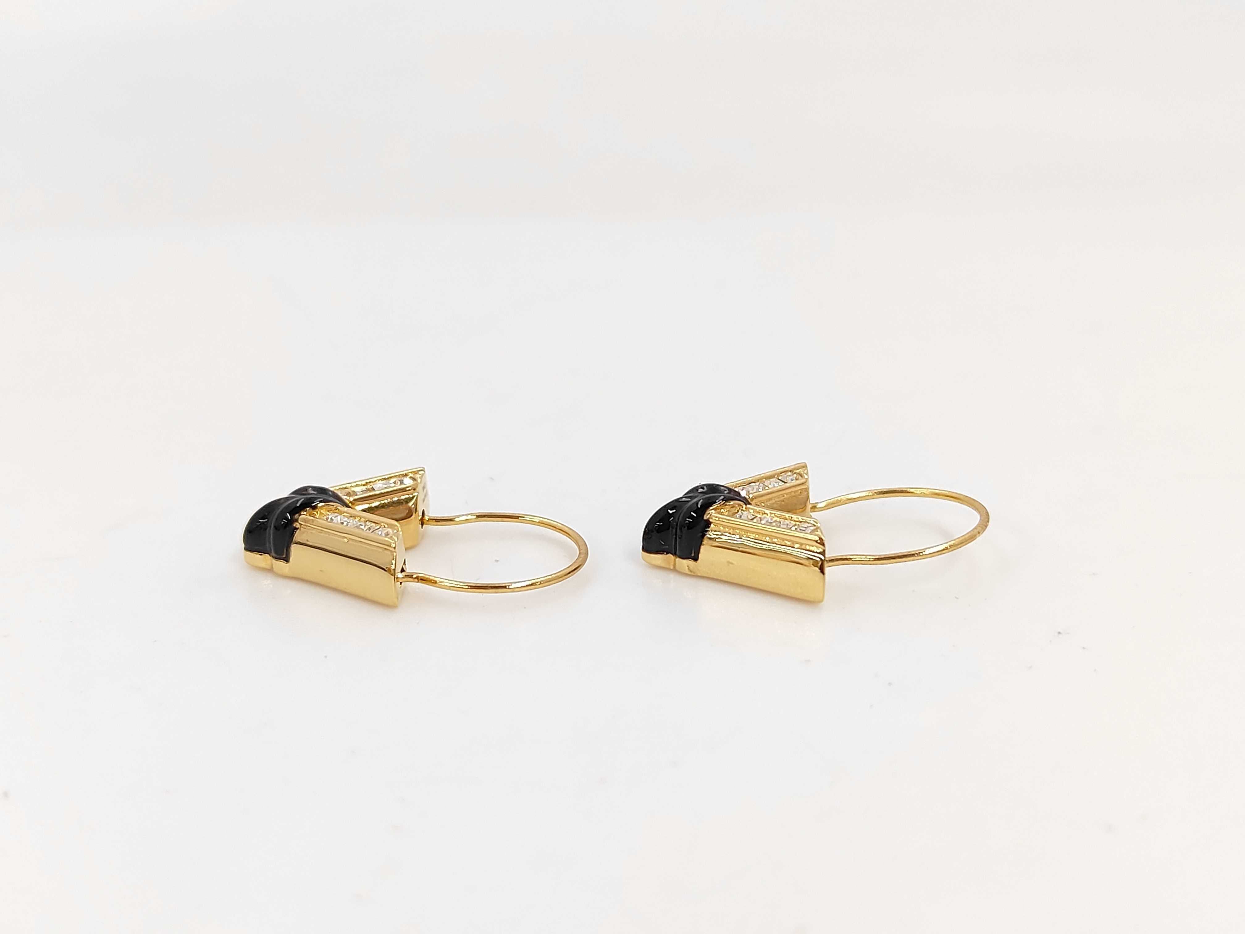 M68915 Boucles d'Oreilles Hoop The Great Essential Earrings (with box and dust bag) — view 4