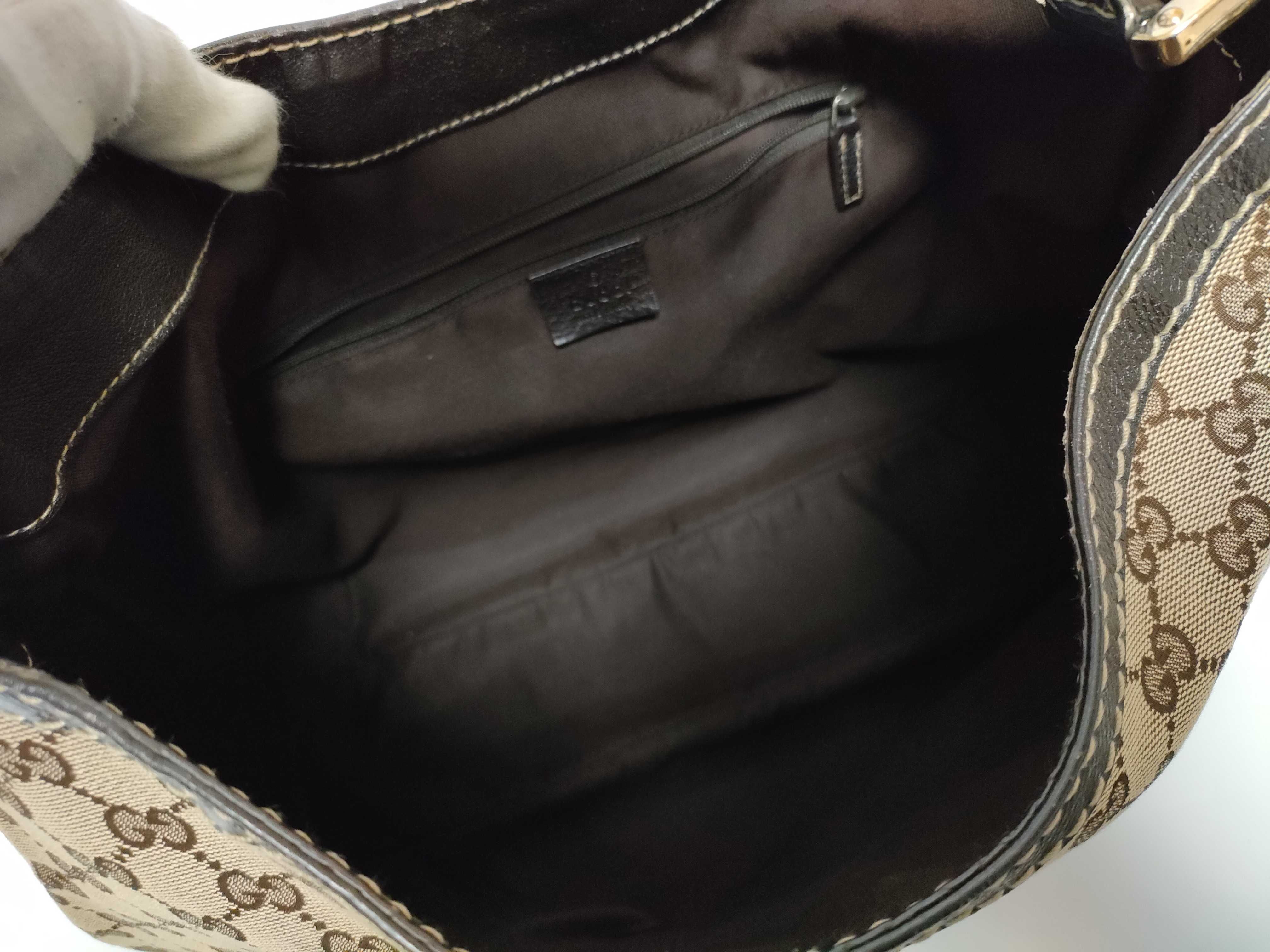 GG Canvas Gucci 211604 One Shoulder Bag GG Canvas Shoulder Bag — view 8