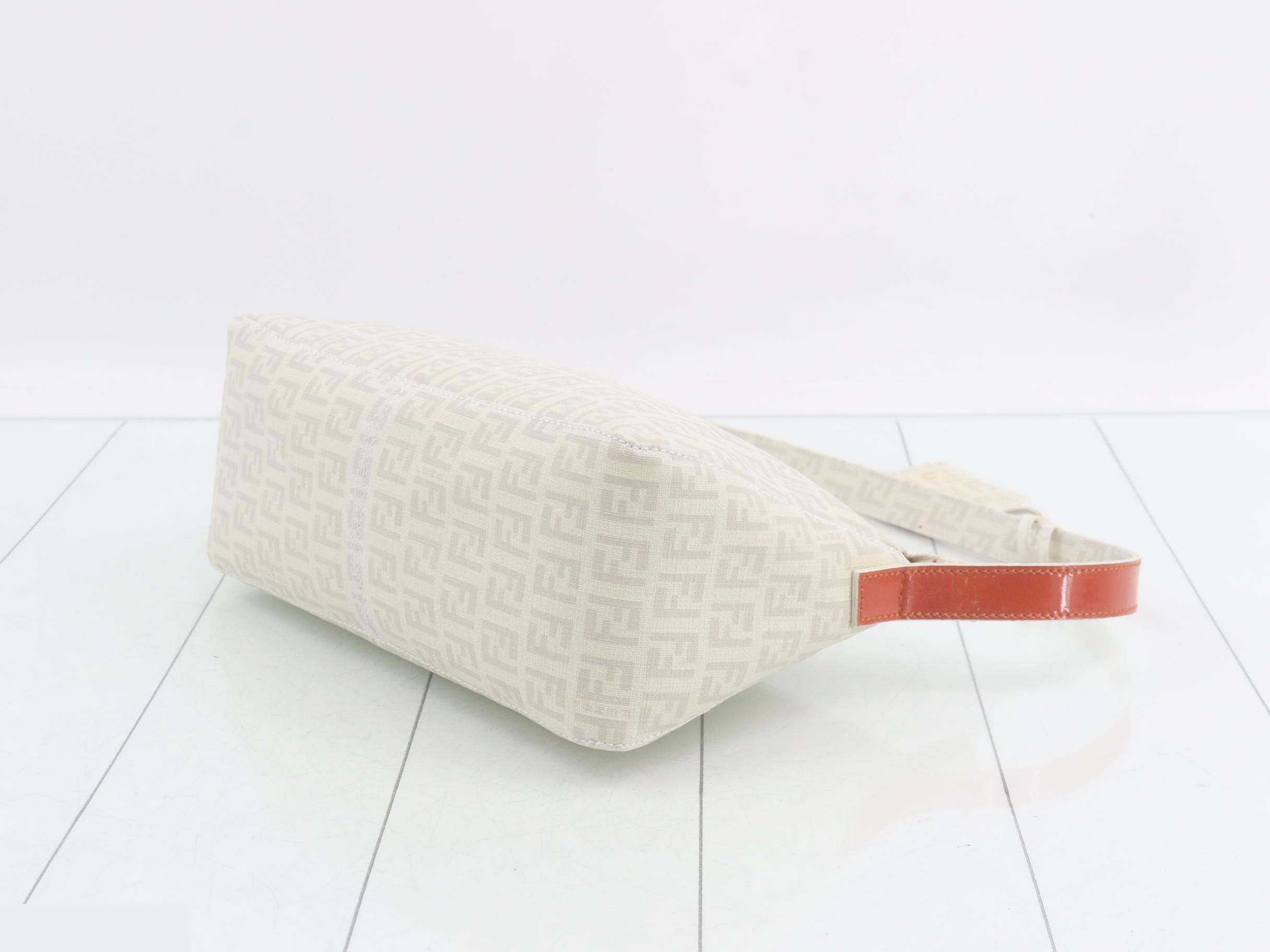 Zucchino Shoulder Bag — view 6
