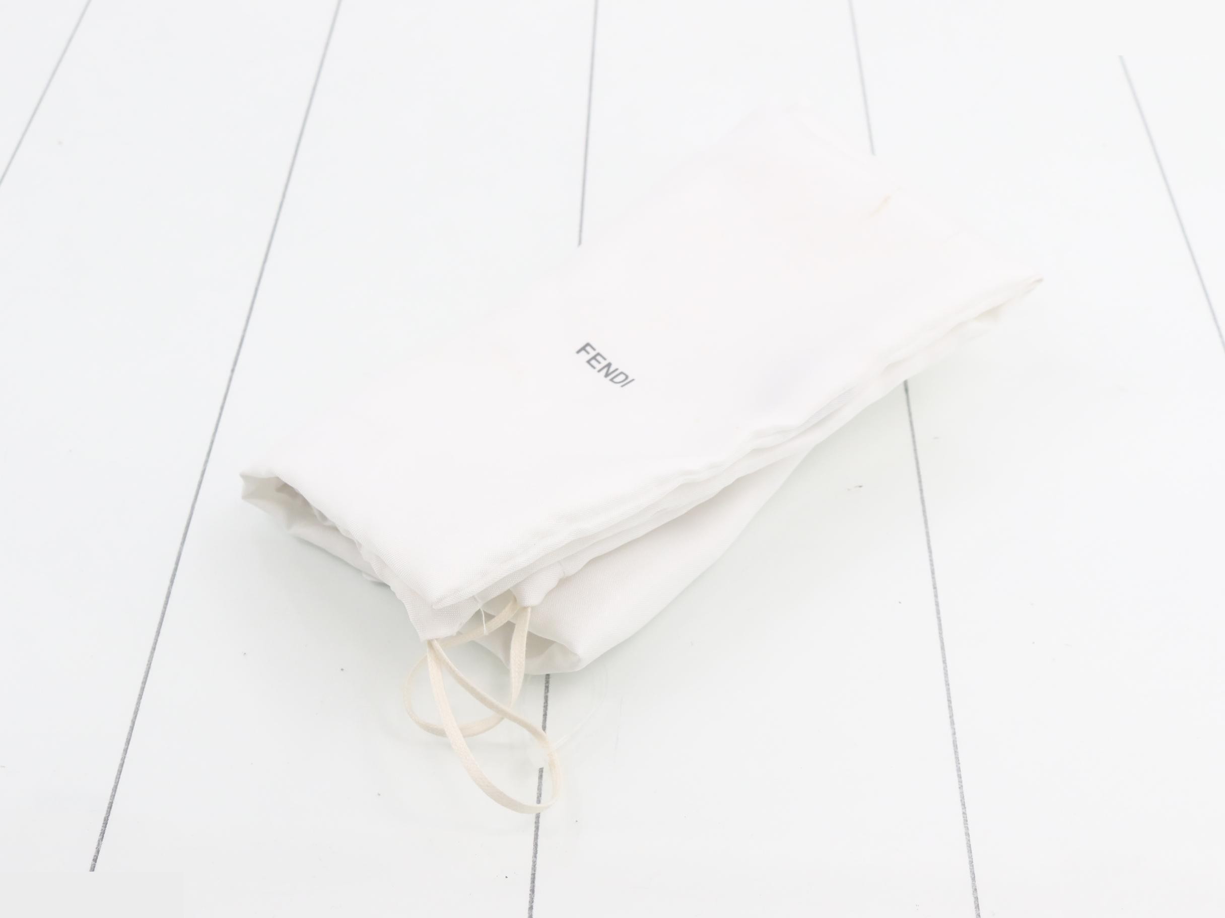 Zucchino Shoulder Bag — view 7