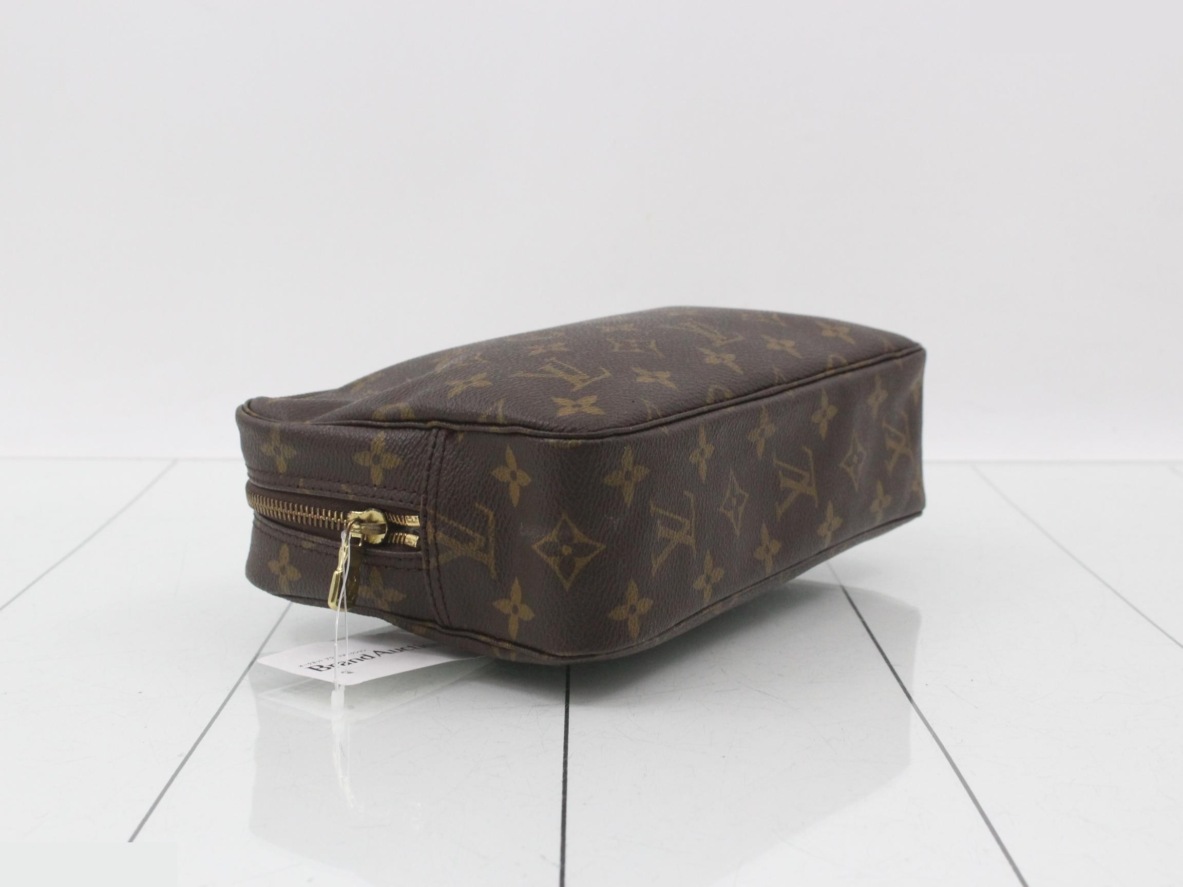 Monogram Pouch, Trousse Toilette 23 — view 5