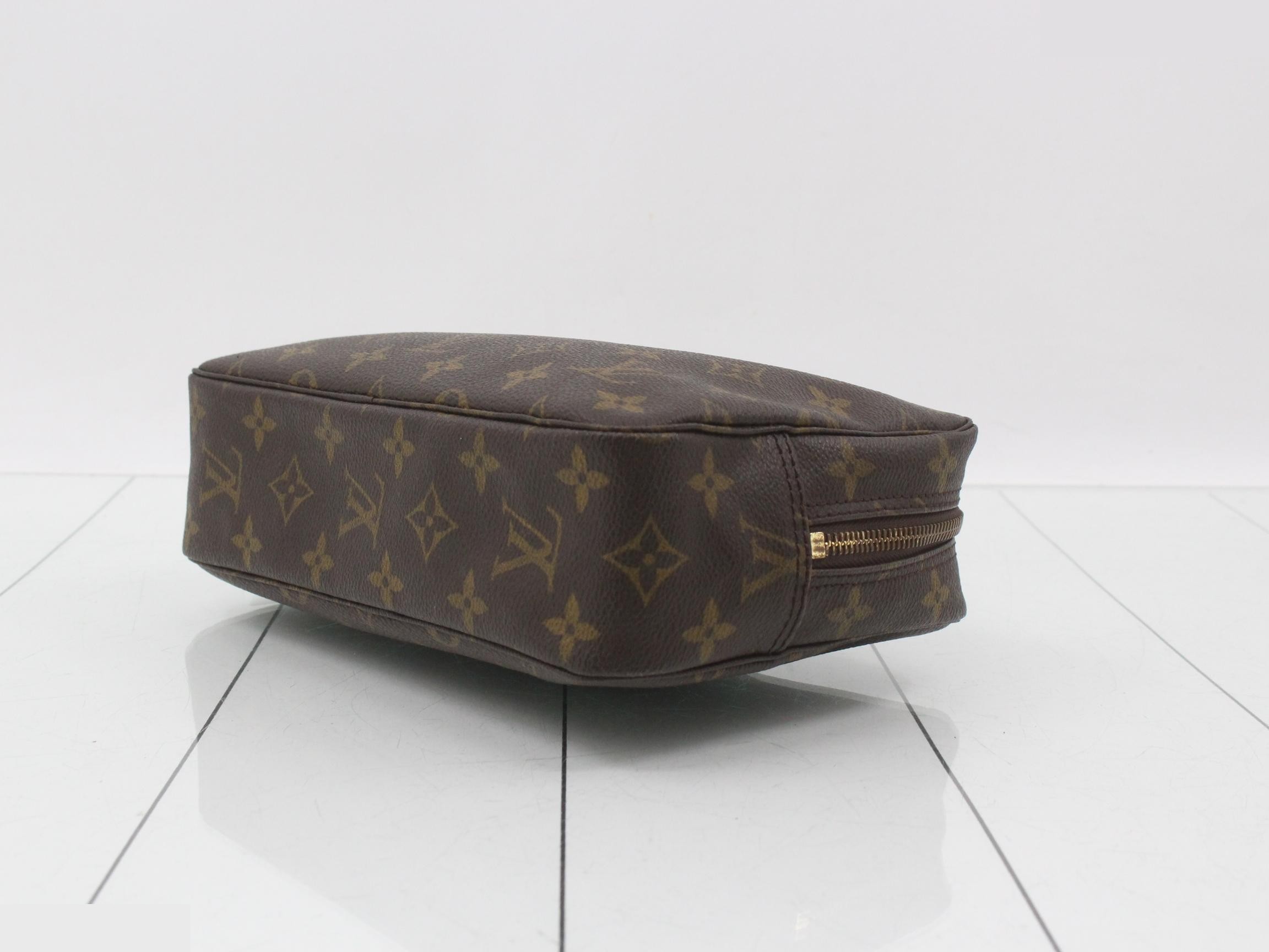 Monogram Pouch, Trousse Toilette 23 — view 6