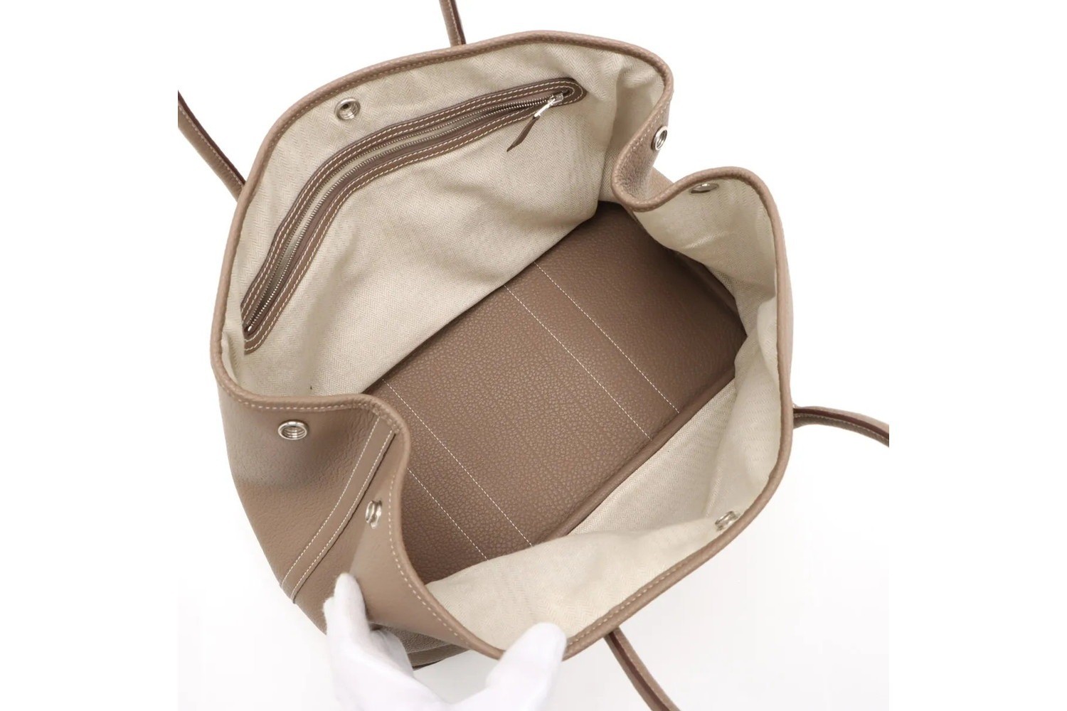 B Stamped, manufactured in 2023, Garden Party PM, Negonda Etoupe Leather — view 6