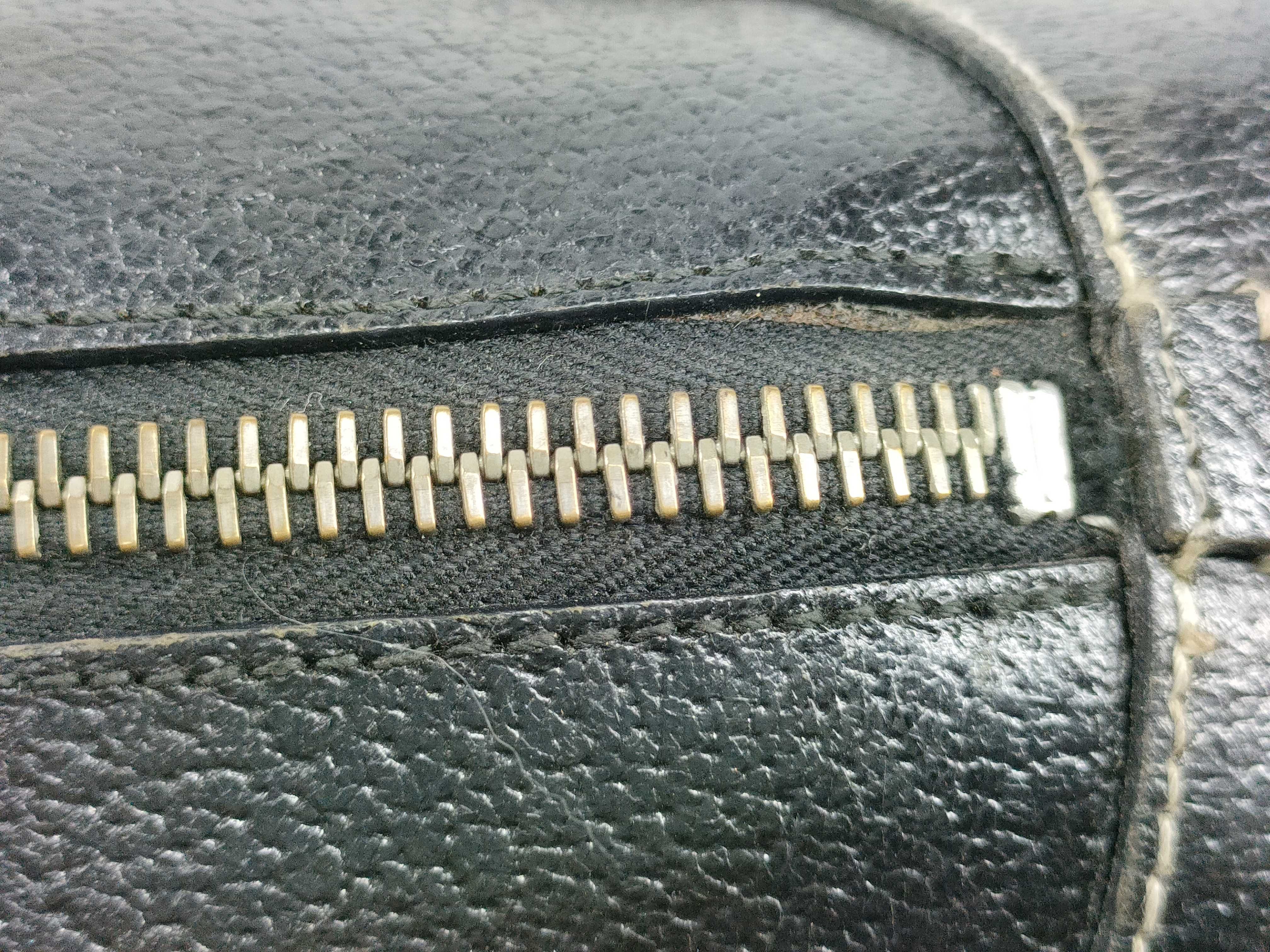 Bowling Triangle Plate Handbag — view 12