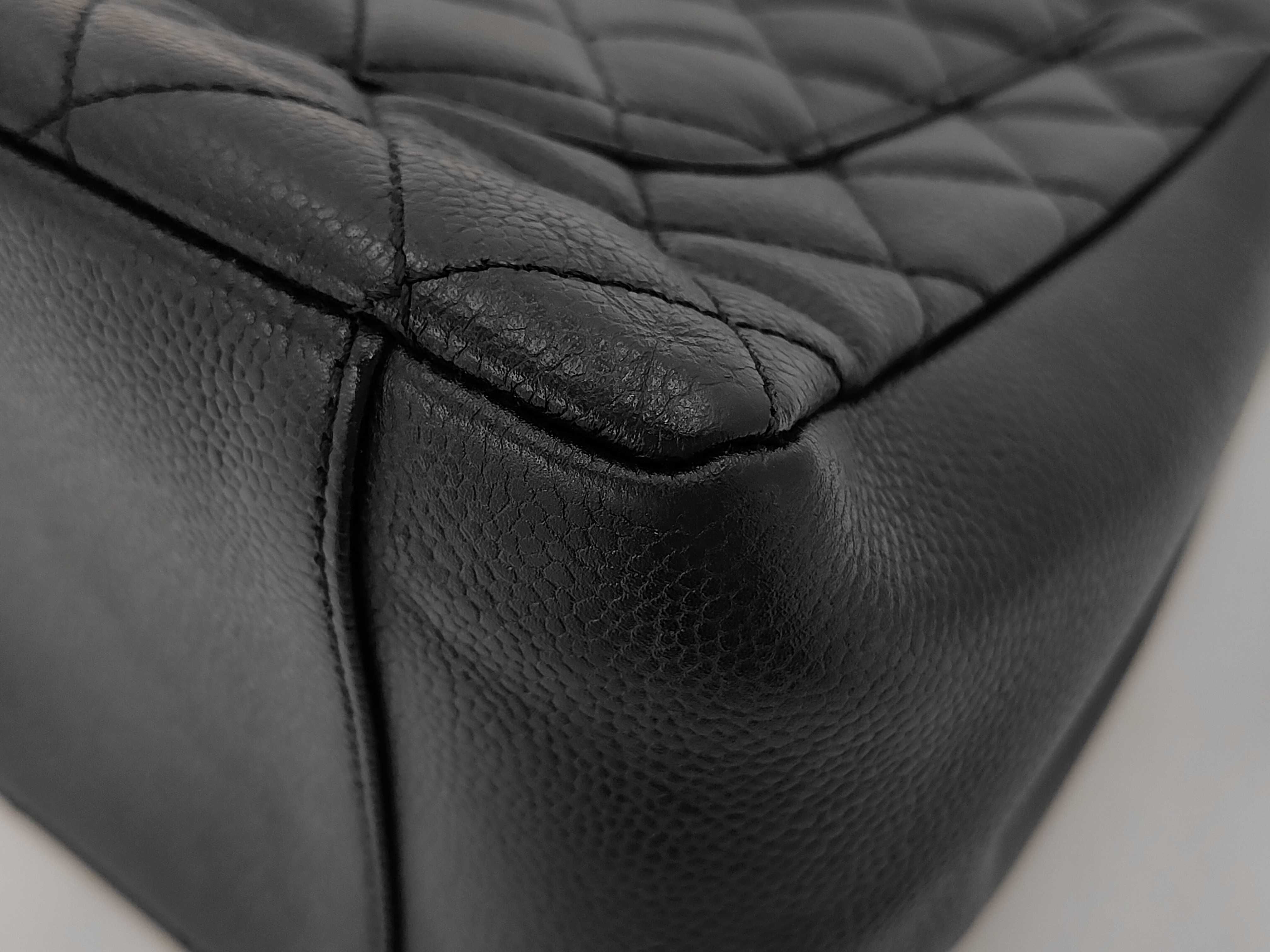 Chain tote bag caviar skin bag — view 3