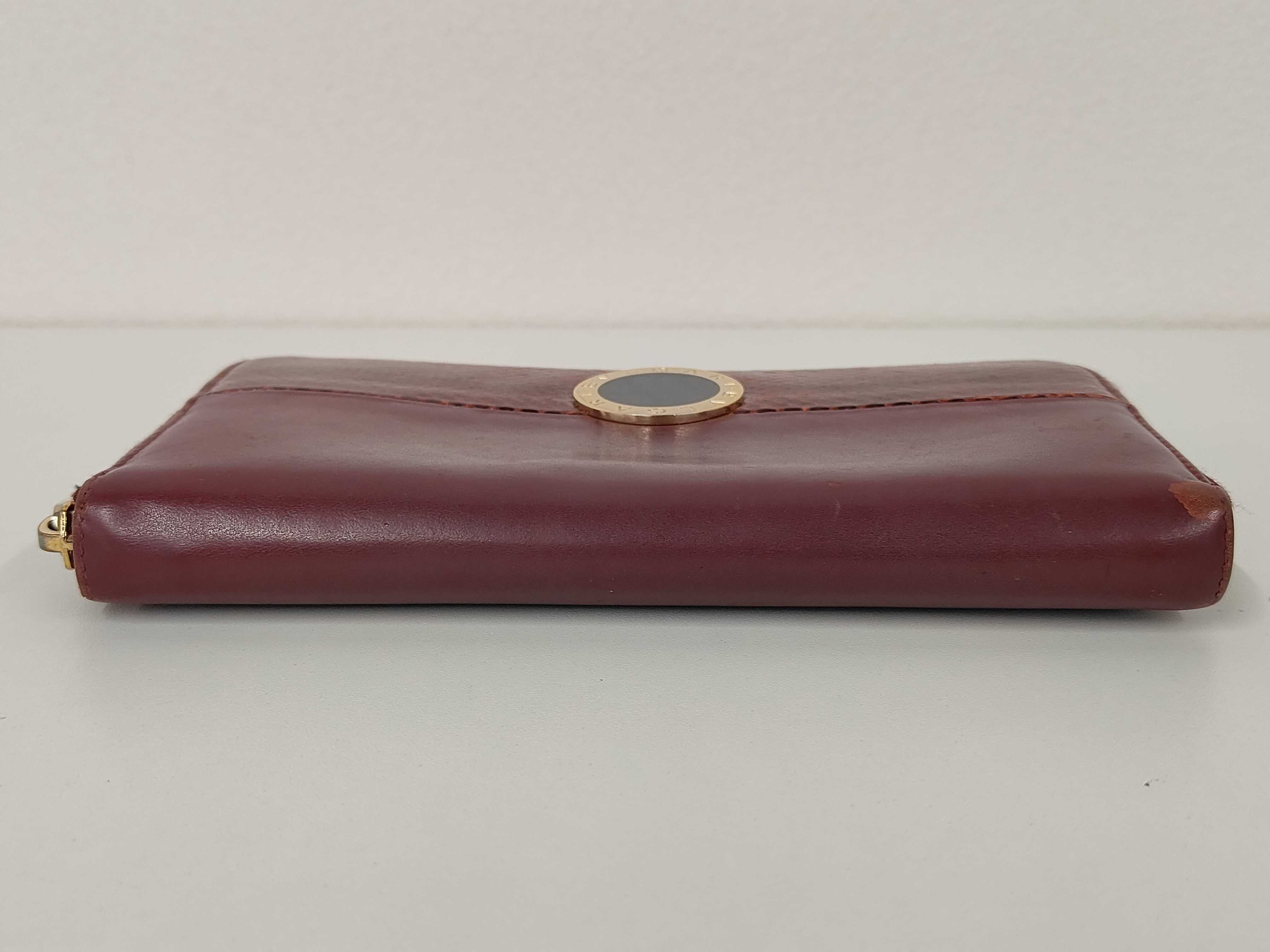 wallet — view 3
