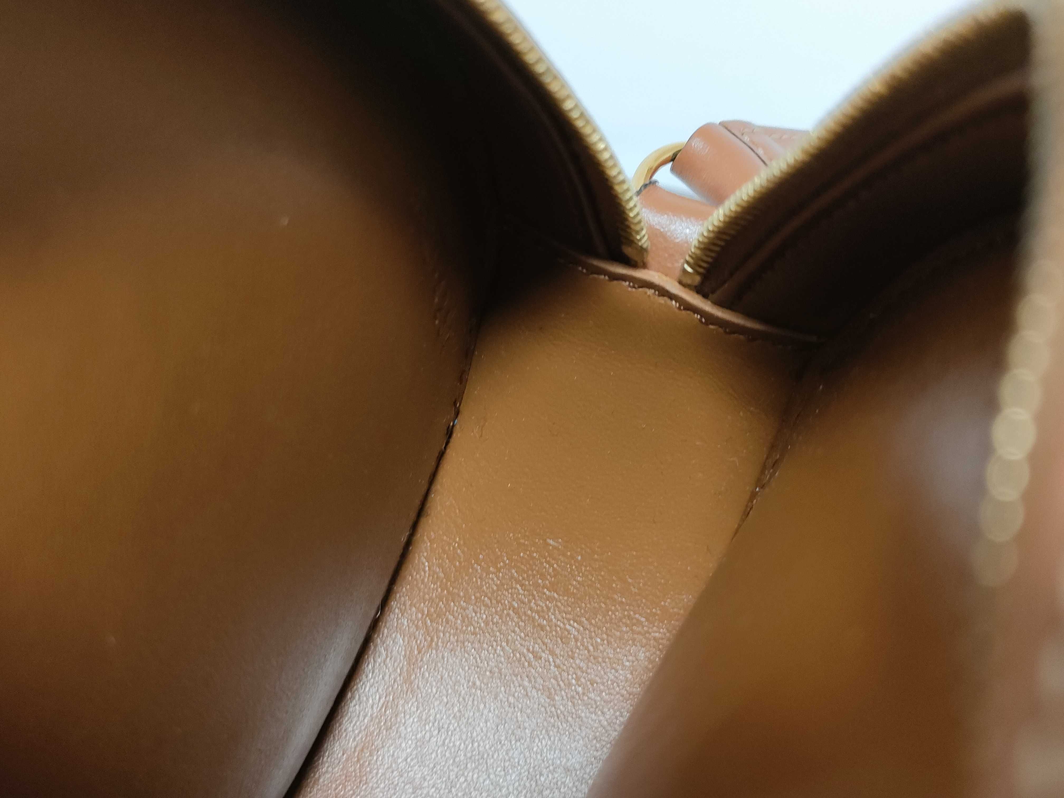 Triomphe Shoulder Bag — view 9