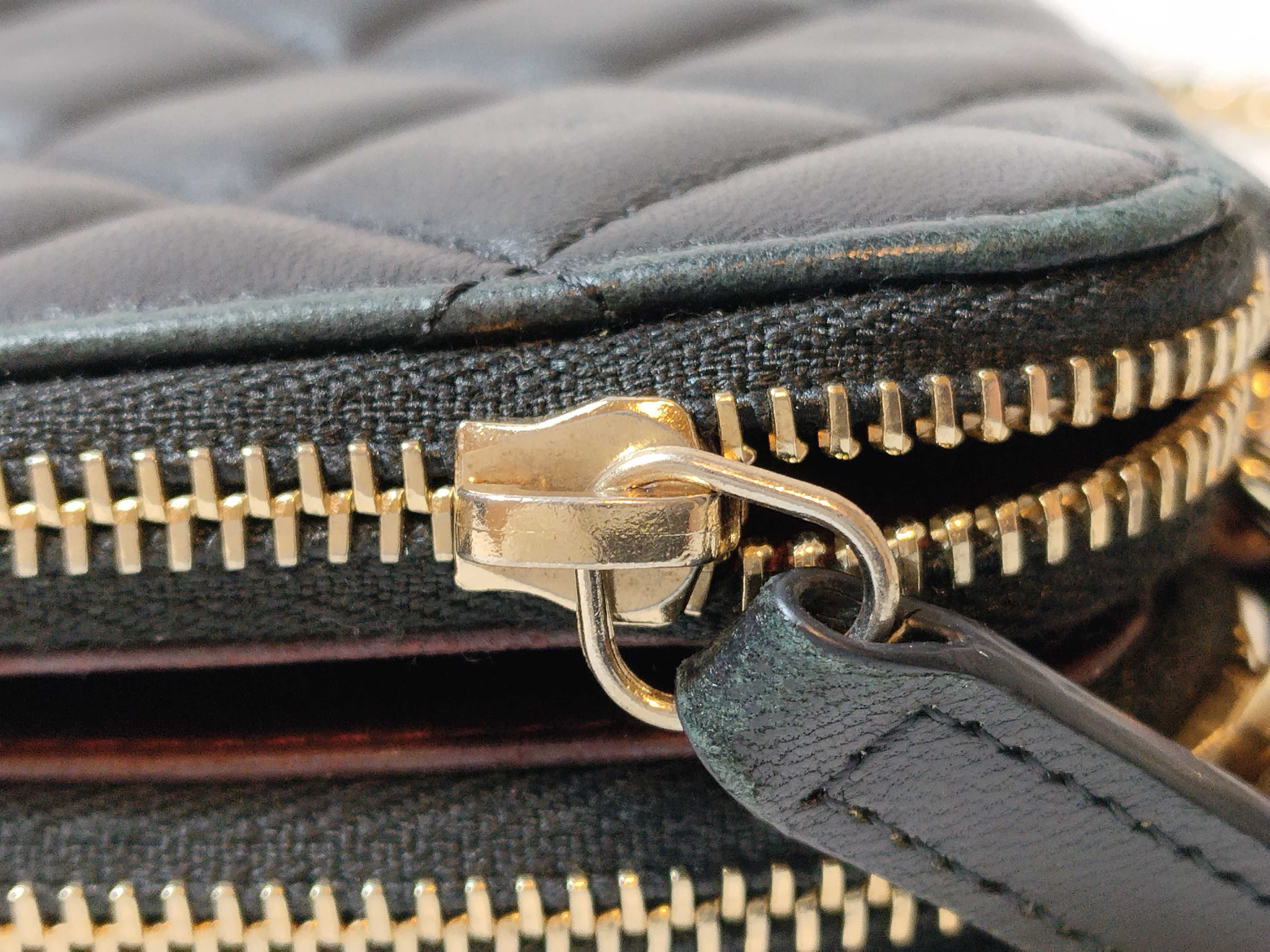 Lambskin Chain Wallet, Double Zipper, Serial Number 24, Shoulder Bag — view 7