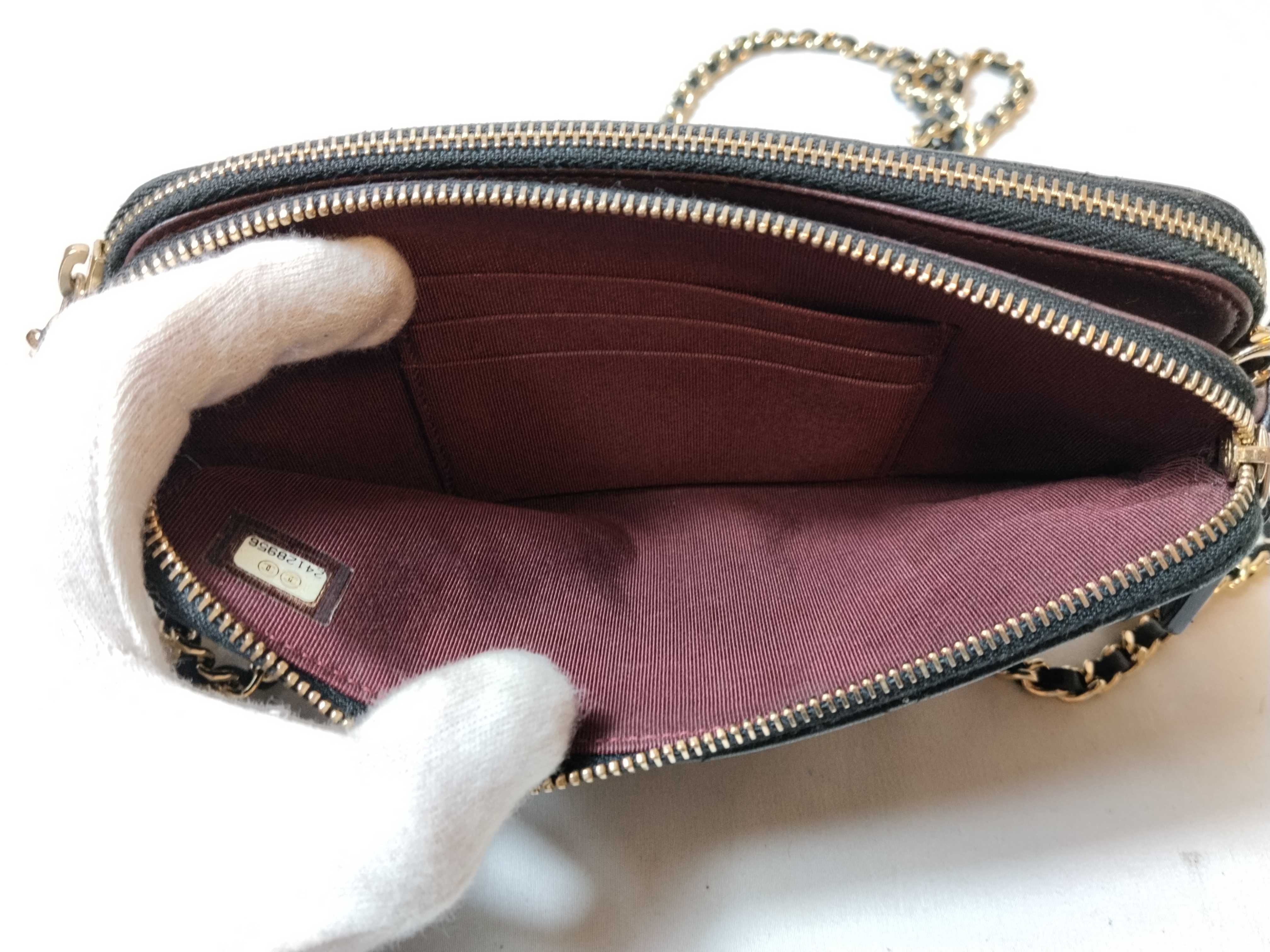Lambskin Chain Wallet, Double Zipper, Serial Number 24, Shoulder Bag — view 10