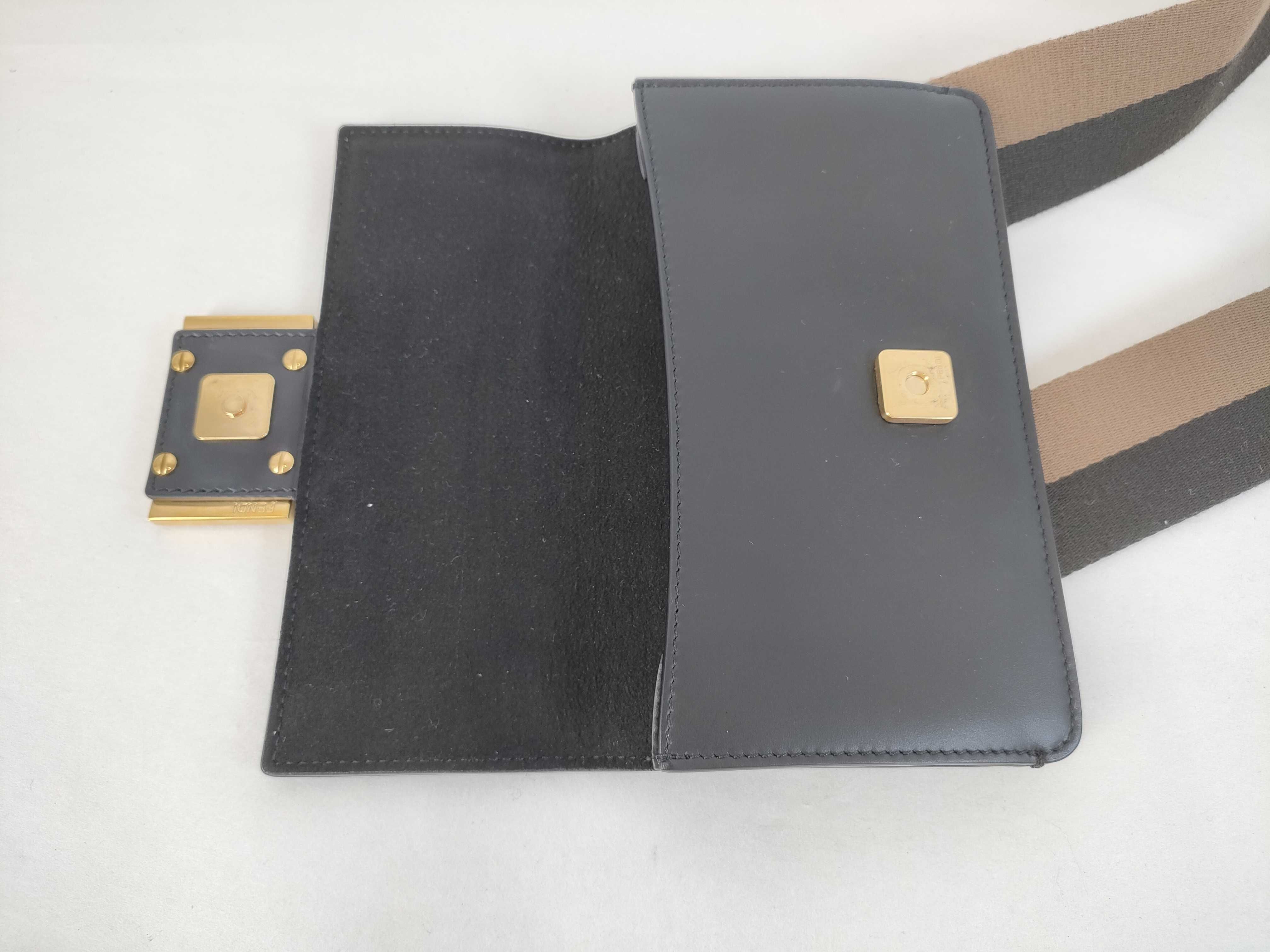 shoulder bag — view 8