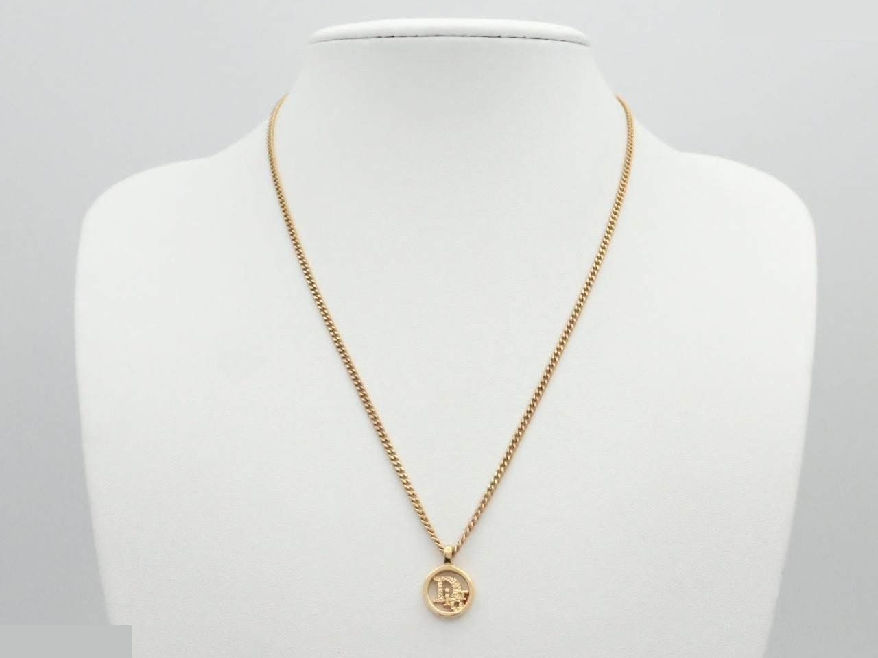 Other lines: Precious metals, necklaces, pendants, circle logo, chain approximately 44cm. — view 3