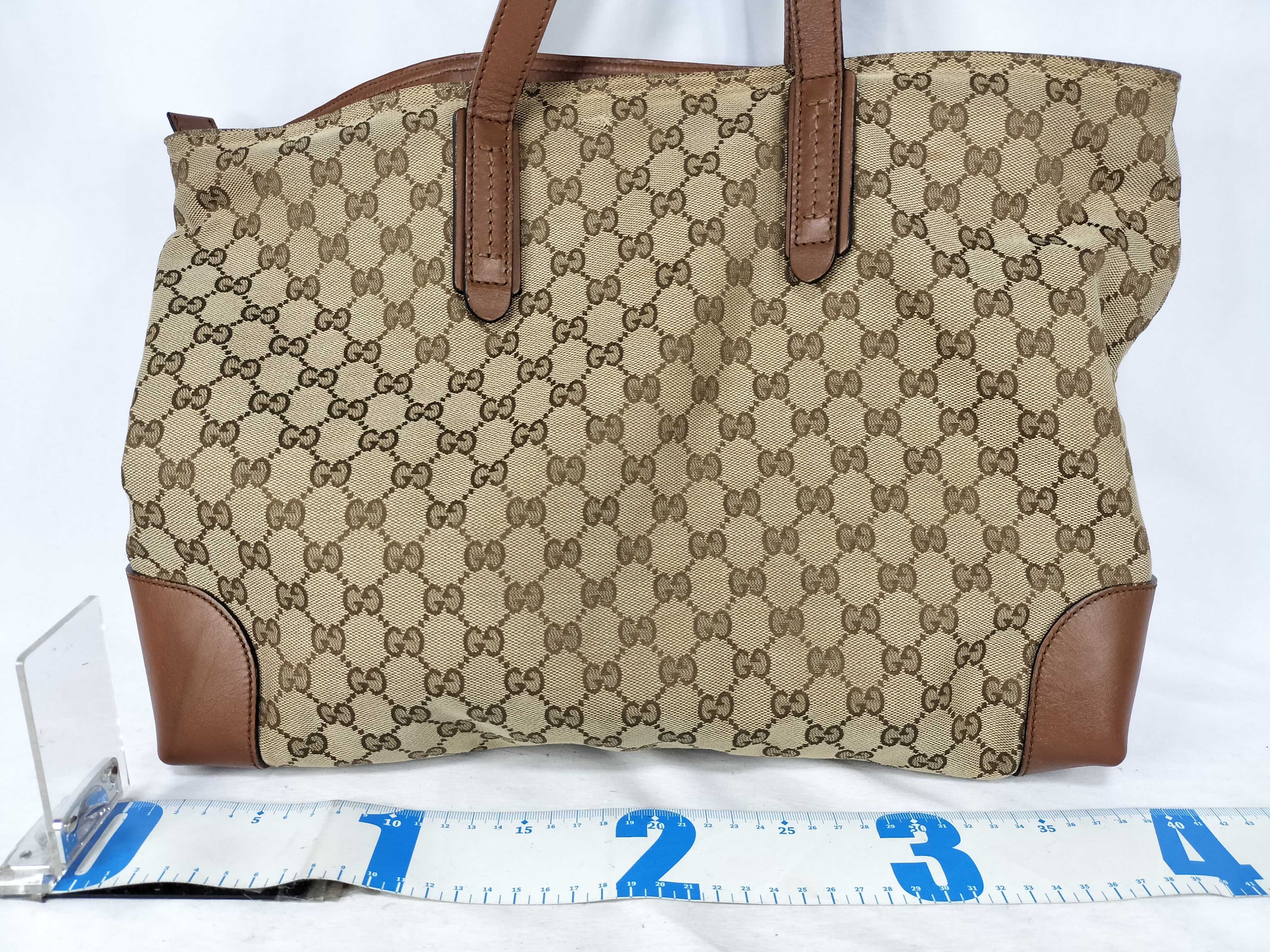 GG Canvas Gucci Tote Bag — view 2