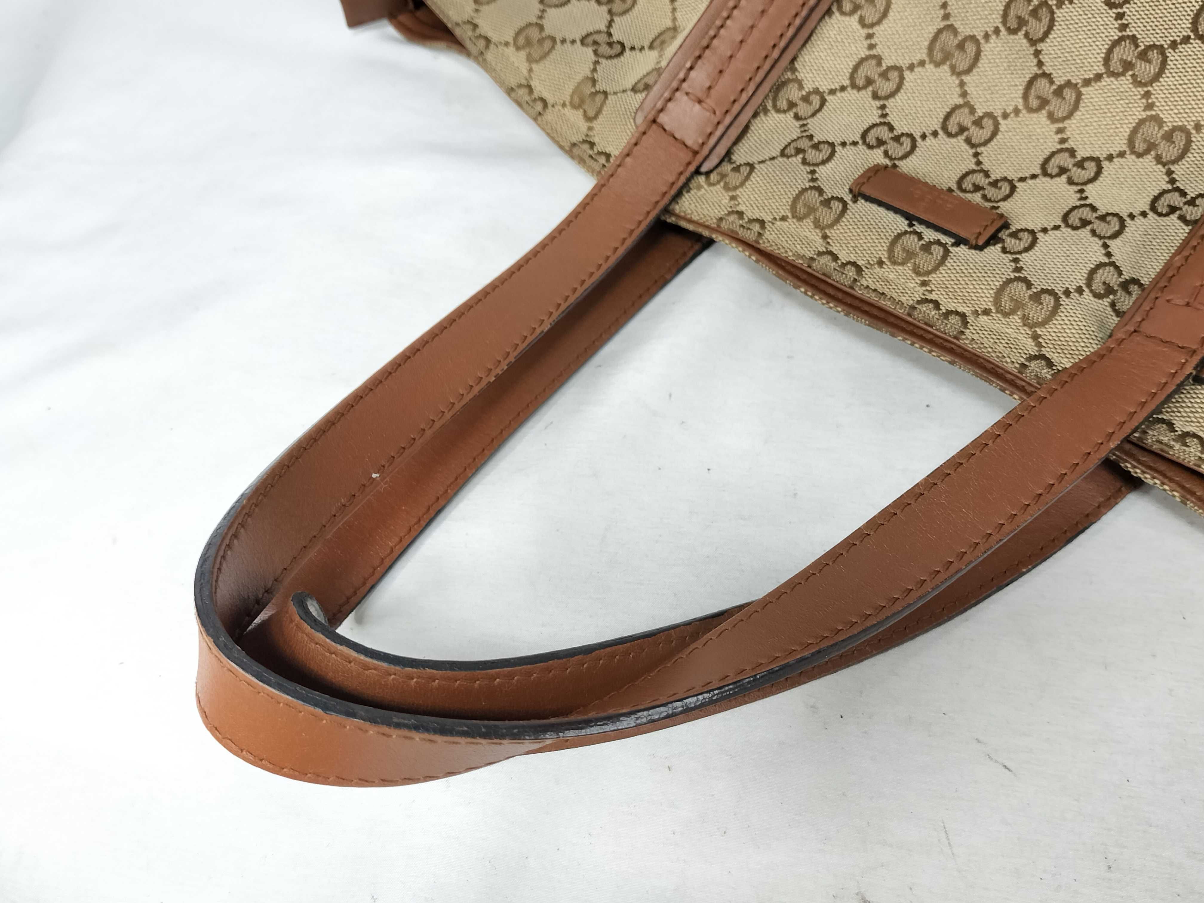 GG Canvas Gucci Tote Bag — view 3