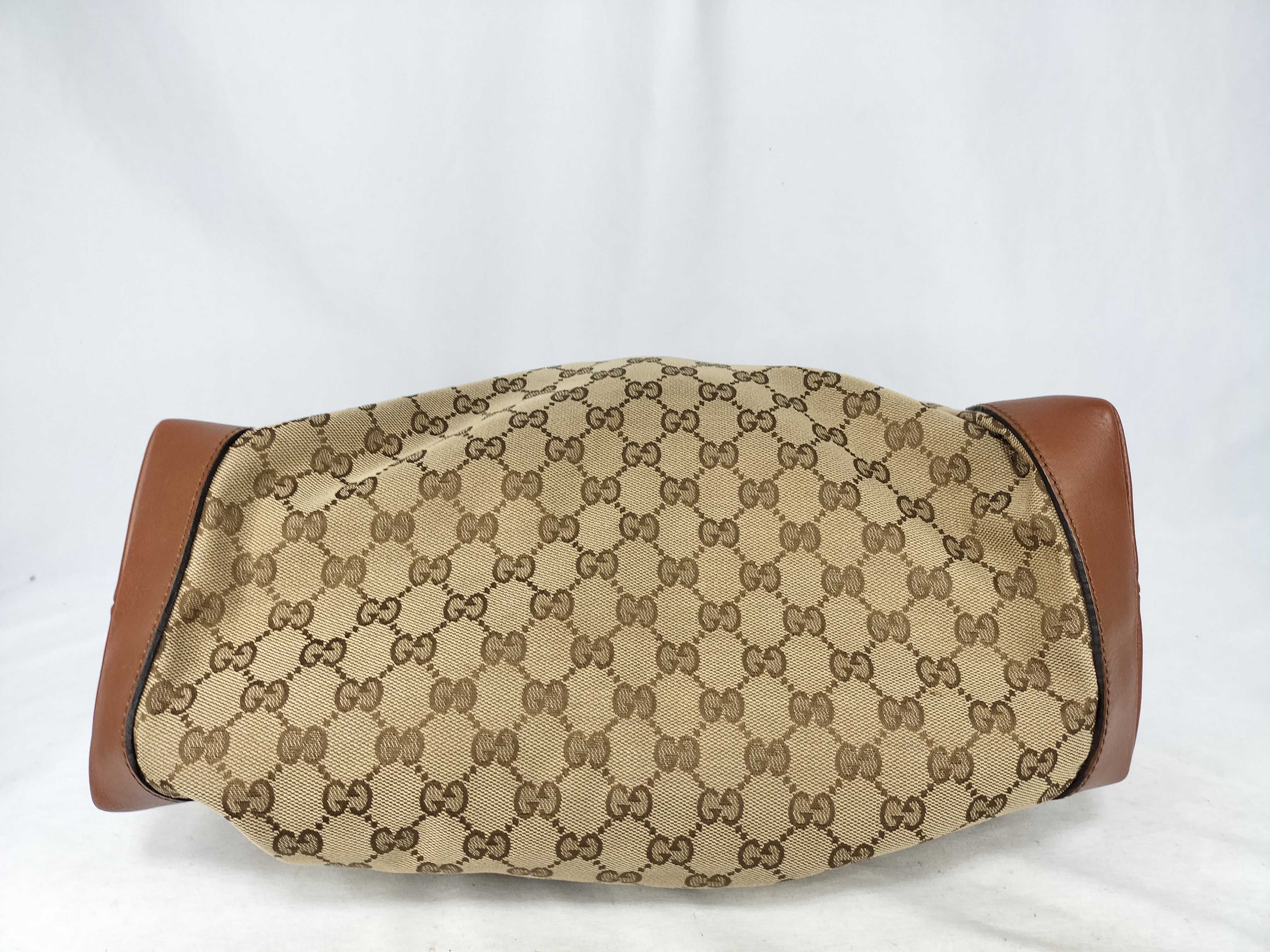 GG Canvas Gucci Tote Bag — view 8