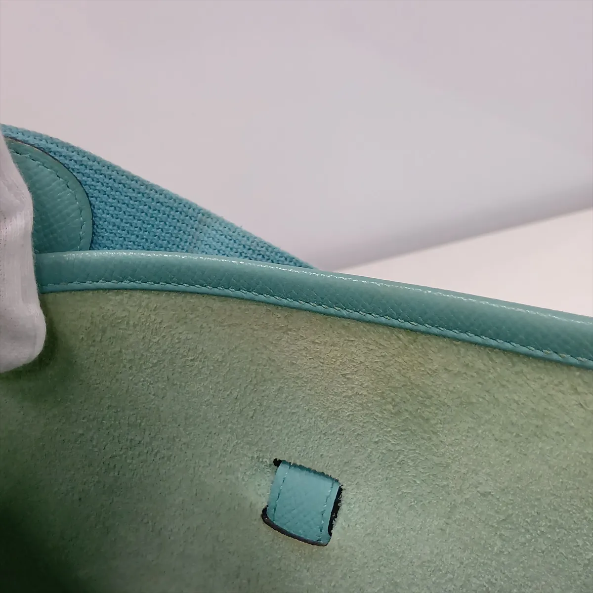 Evelyne 3 29 PM, Veau Epsom leather, Blue Atoll, silver hardware. (Model: 2015) — view 15