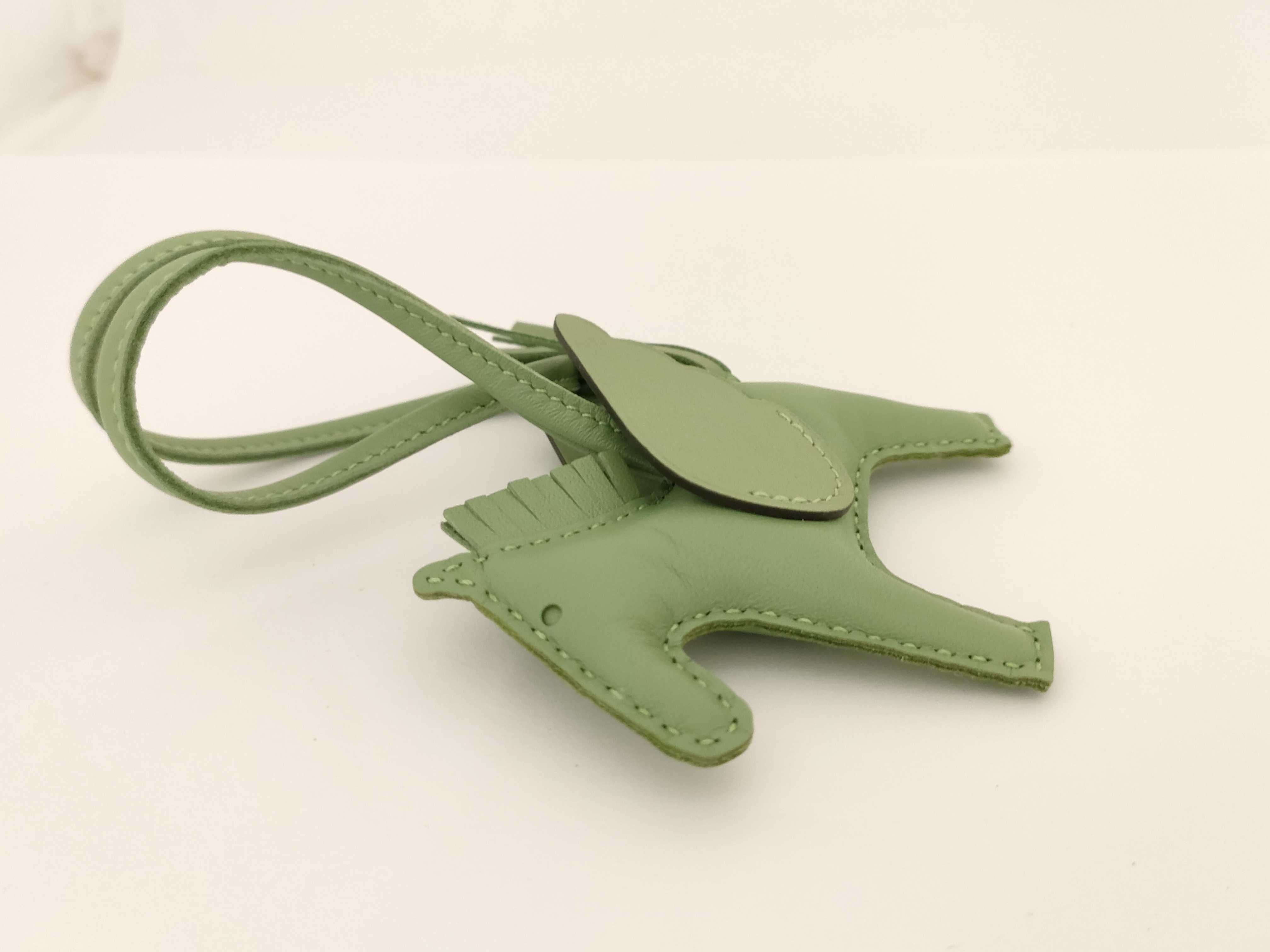 Pegasus PM Vert Cricket B stamp Hermes Unused Charm — view 3